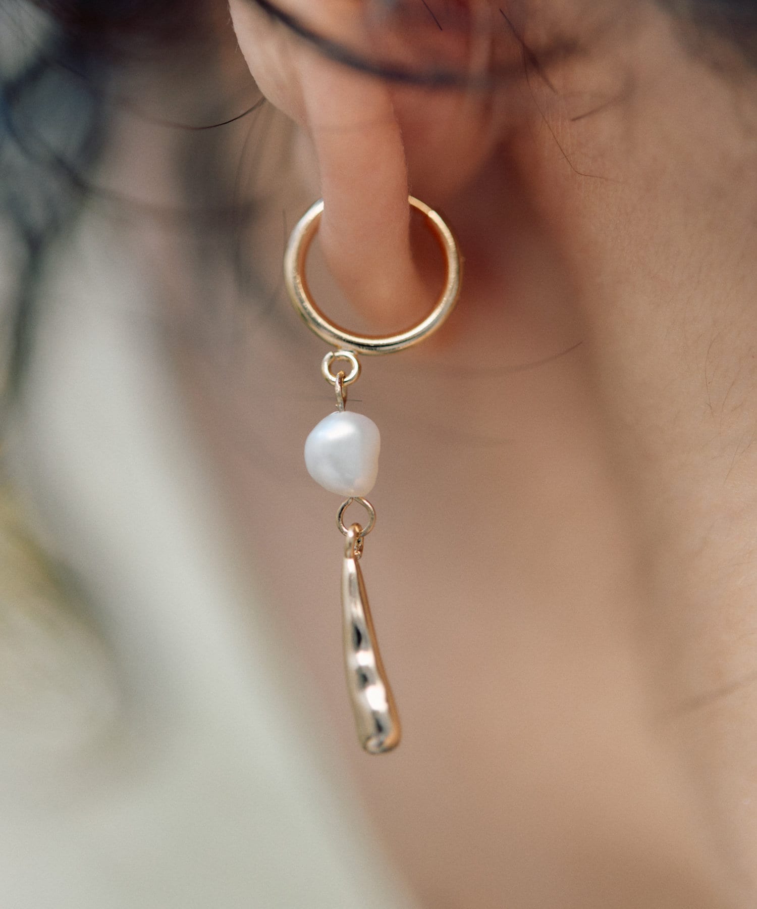 ear PAPILLONNER(イア パピヨネ) パール×ロングドロップイヤリング