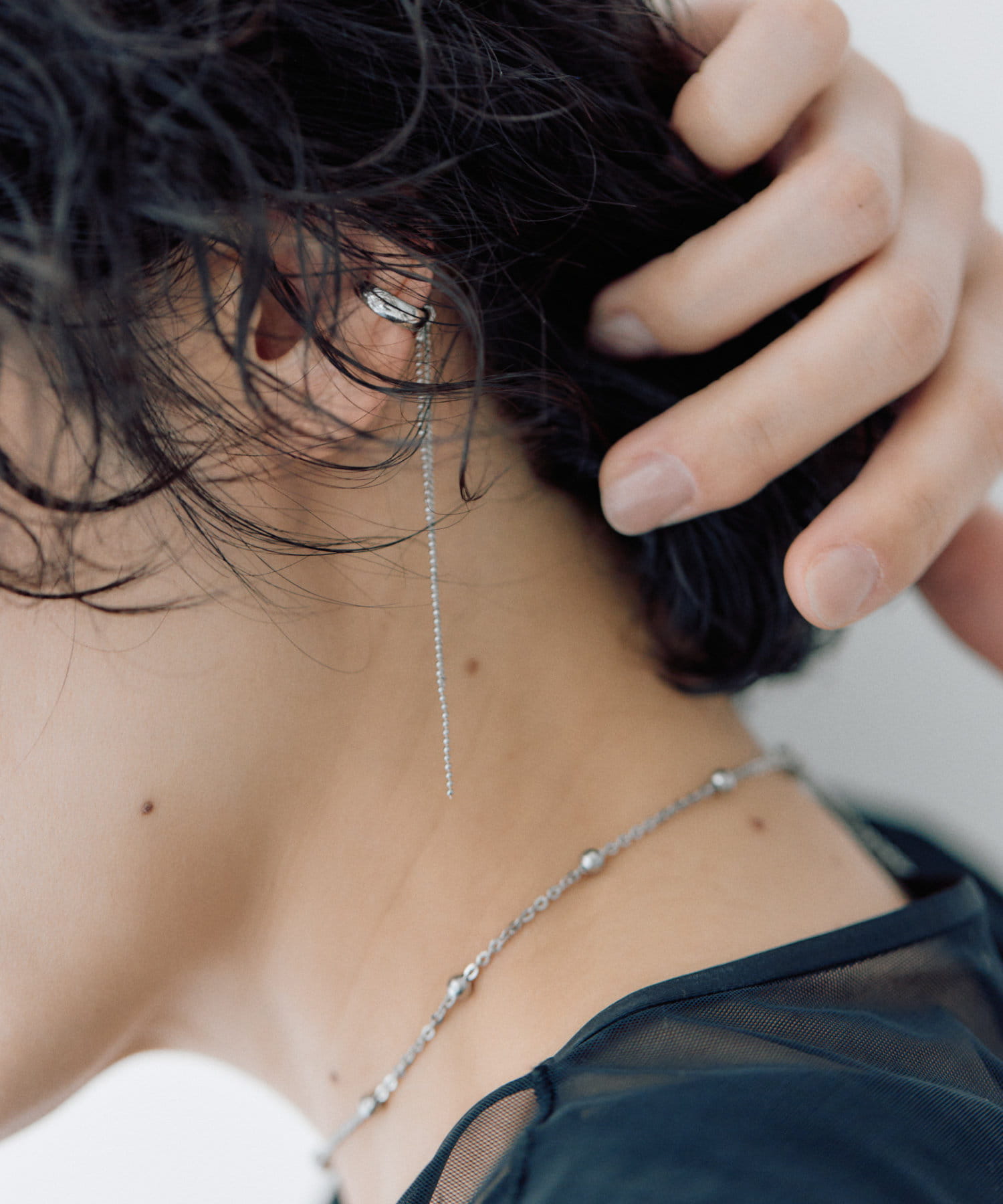 ear PAPILLONNER(イア パピヨネ) ダブルチェーンイヤーカフ