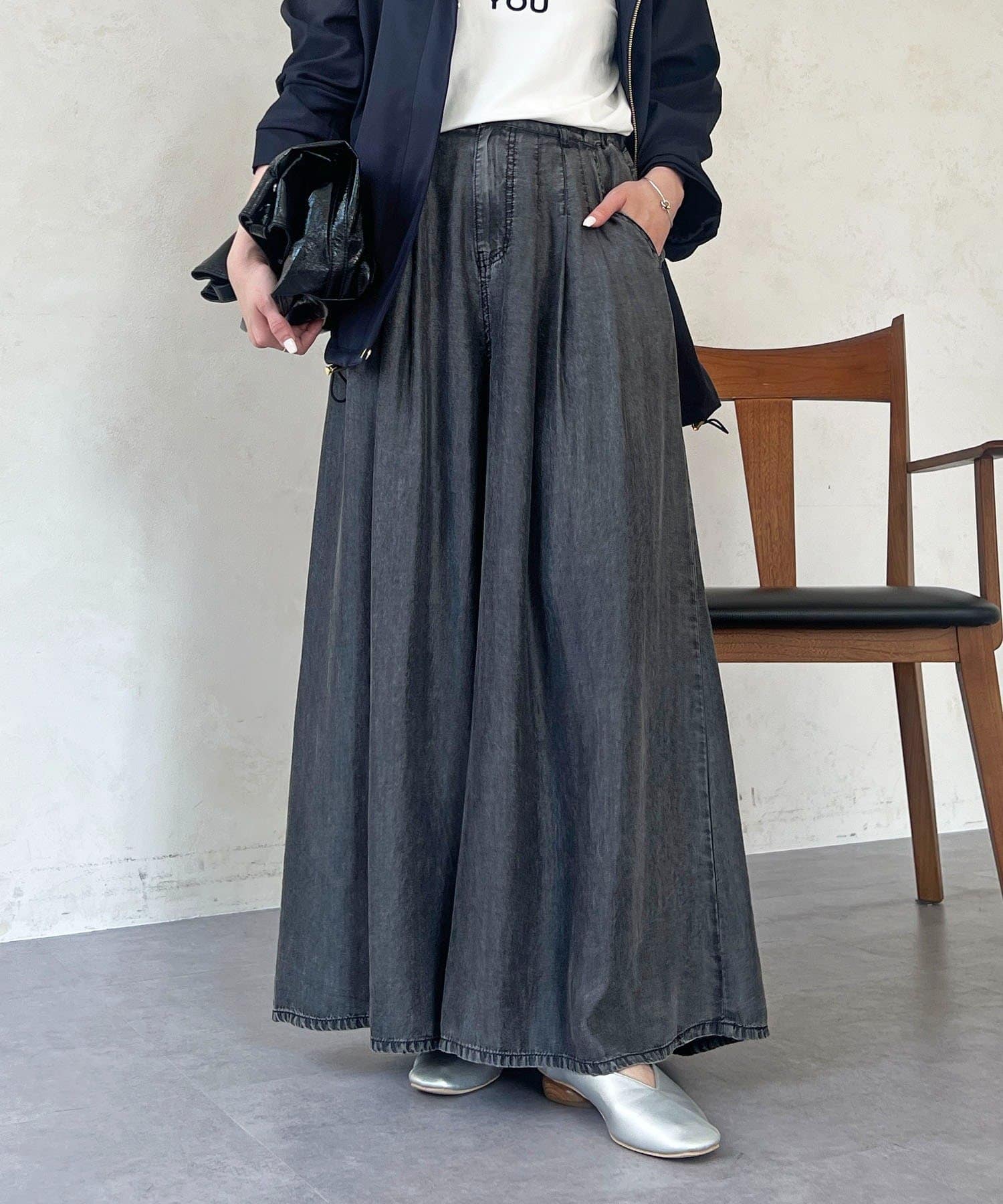 un dix cors(アンディコール) タックワイドフレアパンツ