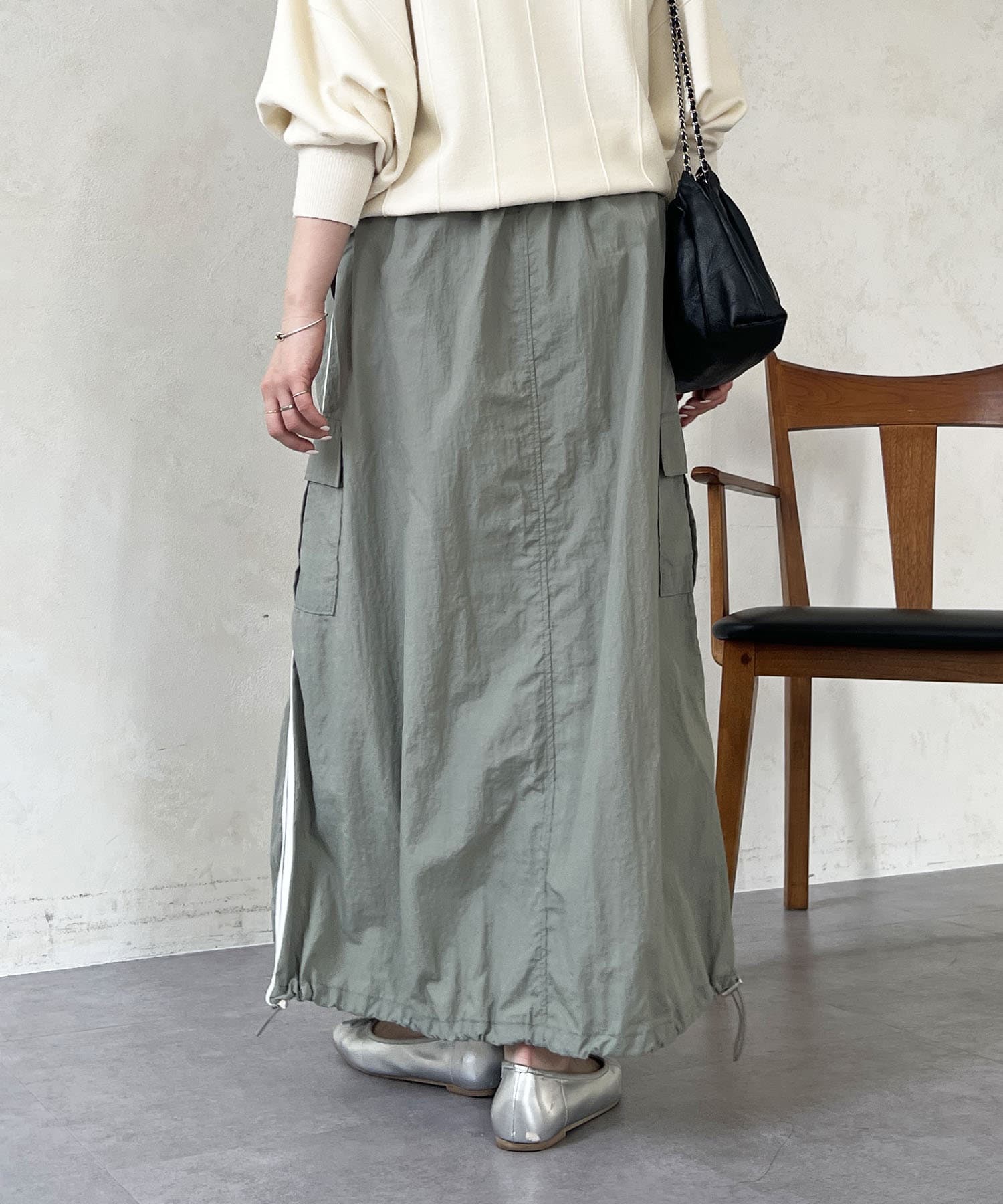 サイドラインナイロンスカート | Croisiere(クロジエール)レディース