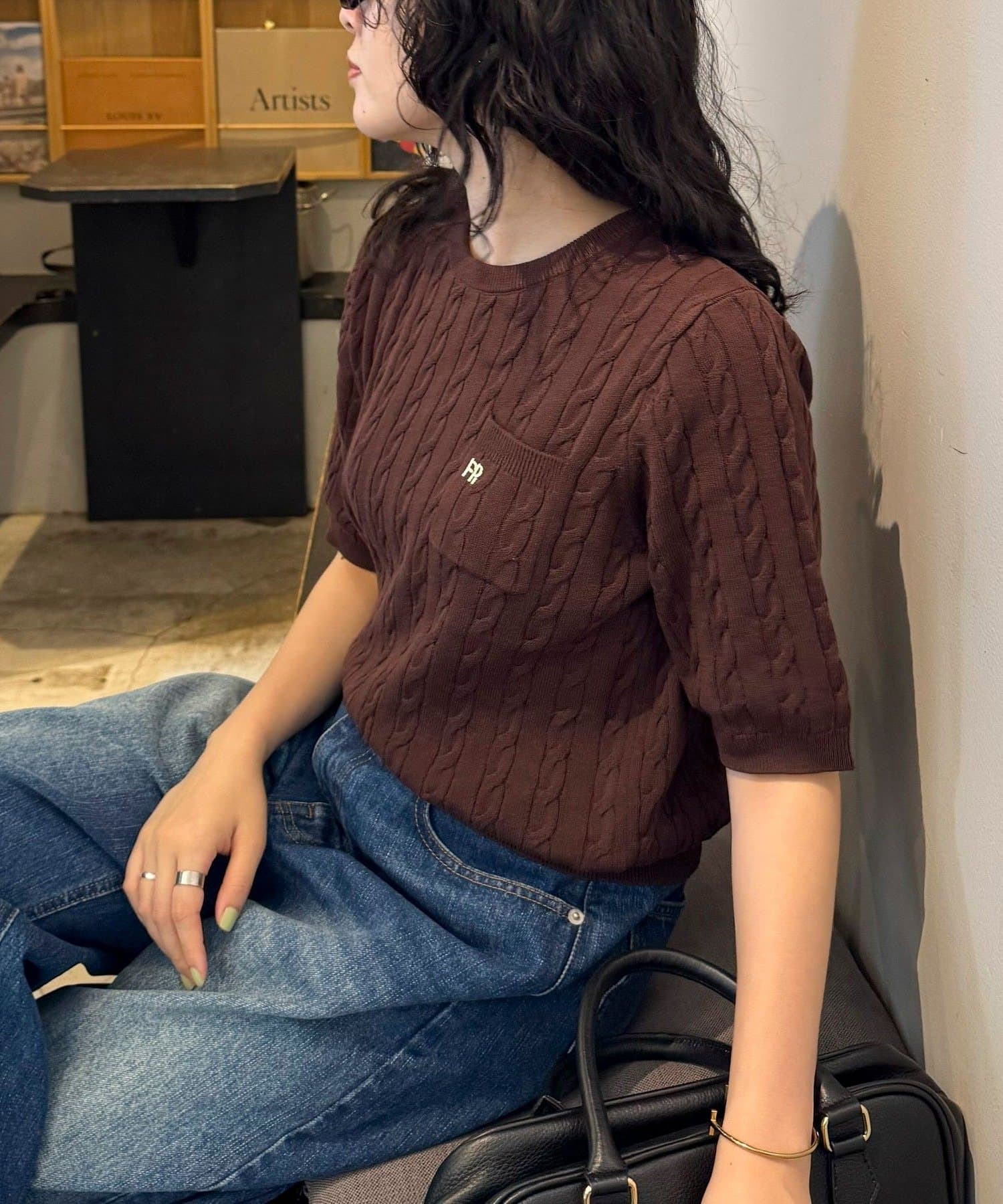 FREDY & GLOSTER(フレディ アンド グロスター) FR刺繍ケーブル柄ポケ付きニットプルオーバー
