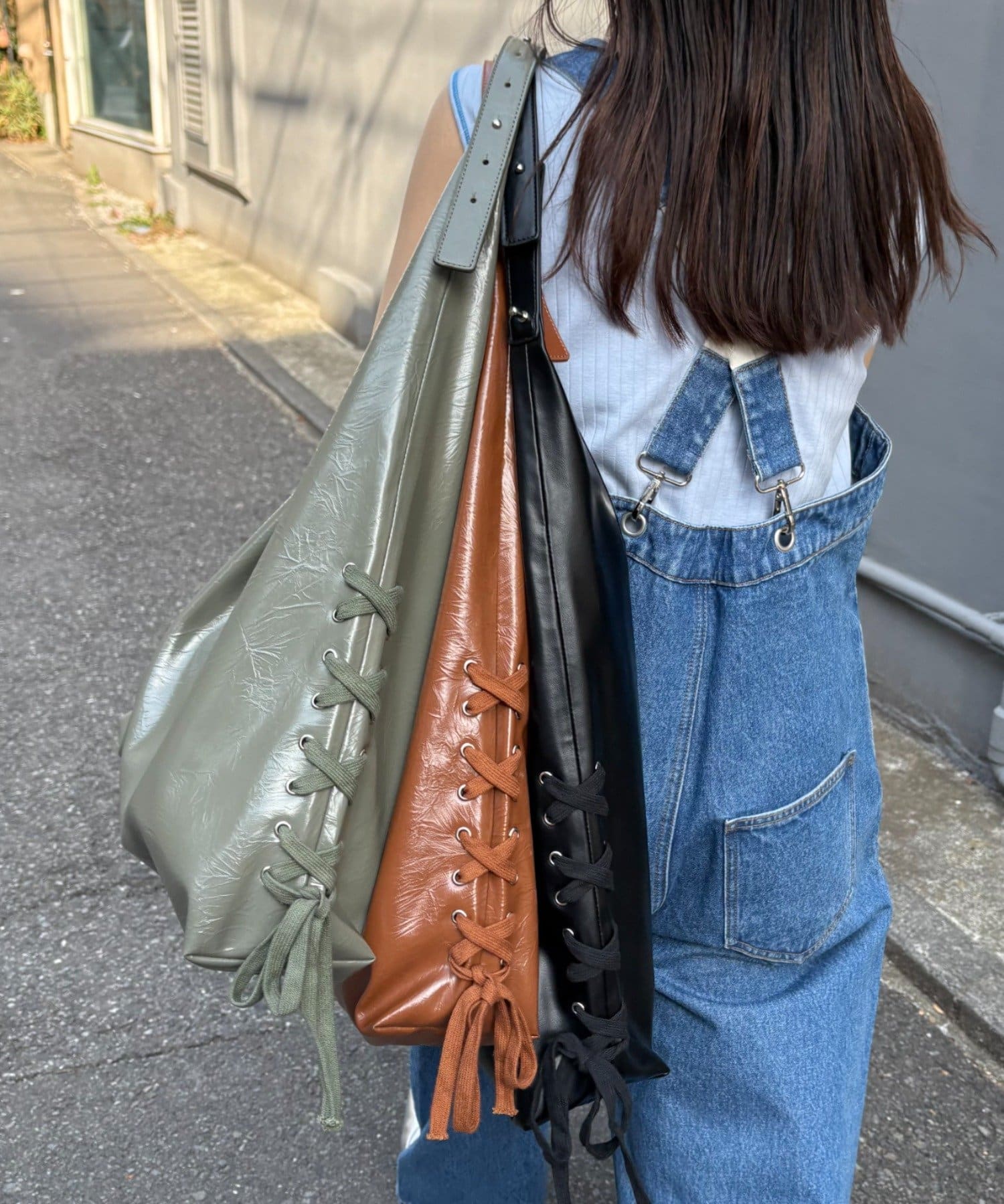 螺鈿細工模様　バッグ 2025年S/S新作】レースアップトライアングルBAG | CIAOPANIC