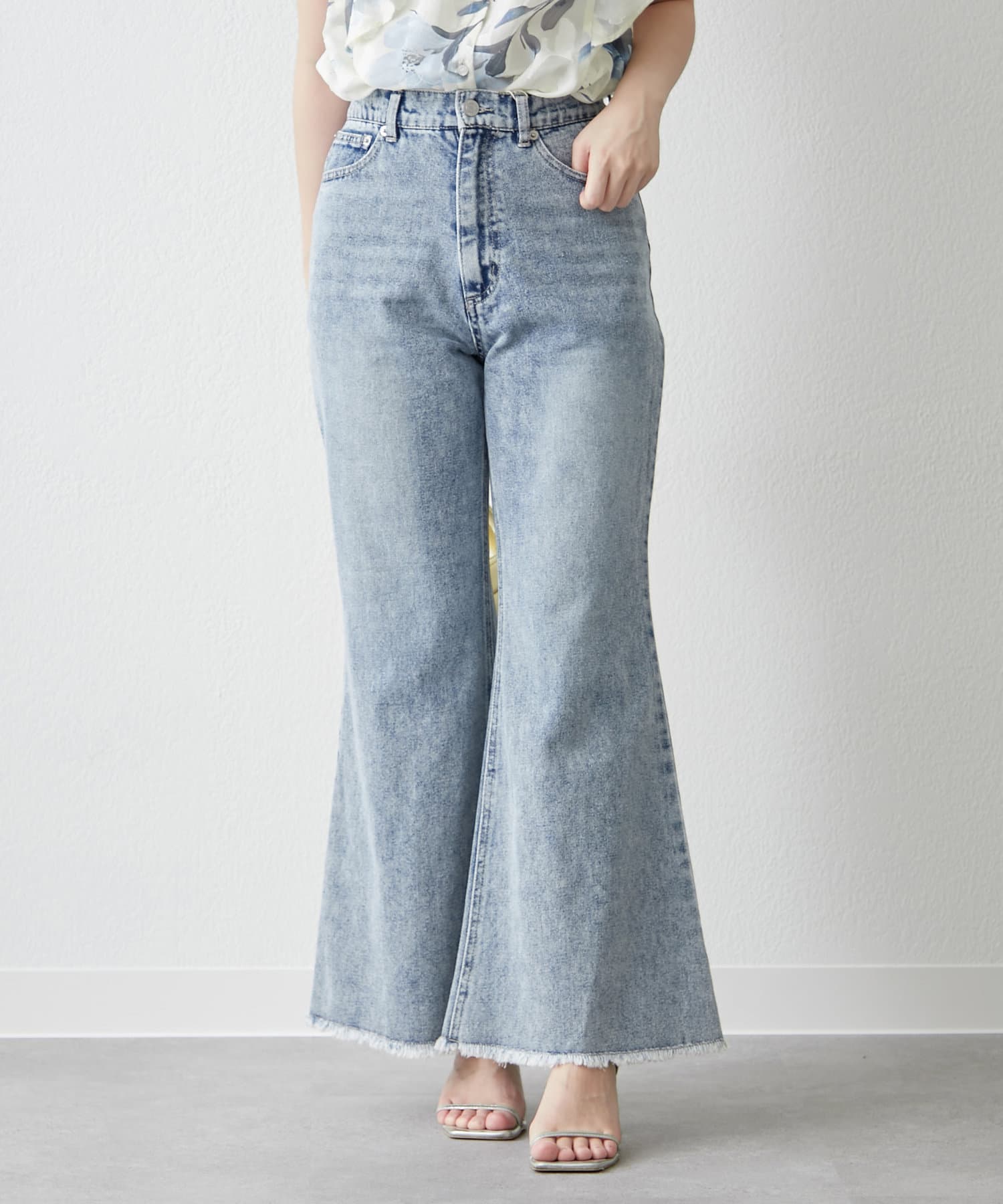 春トレンド】フレアデニムパンツ | Remind me and forever(リマインド