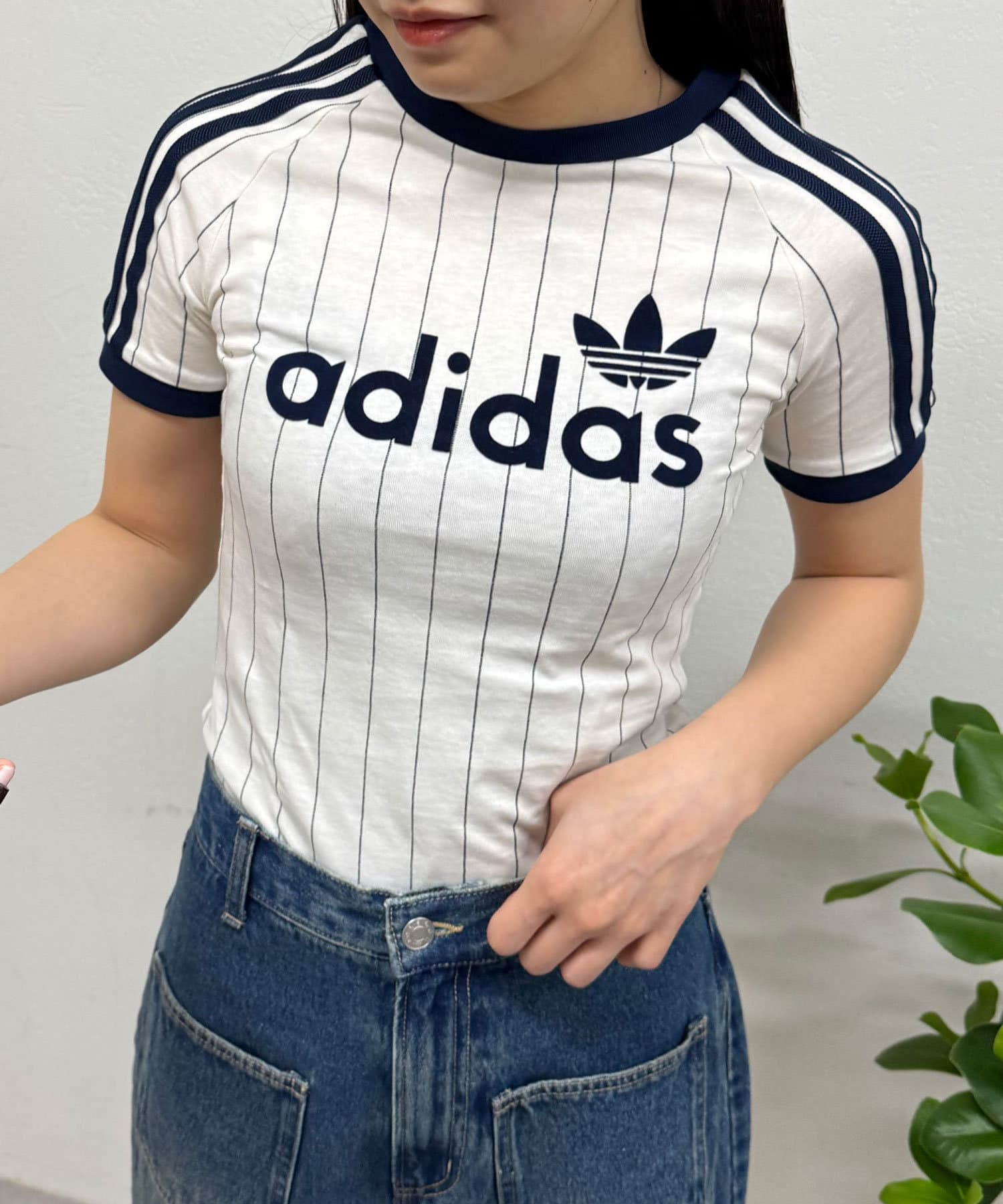 adidas/アディダス】リニア グラフィック カリ半袖Tシャツ