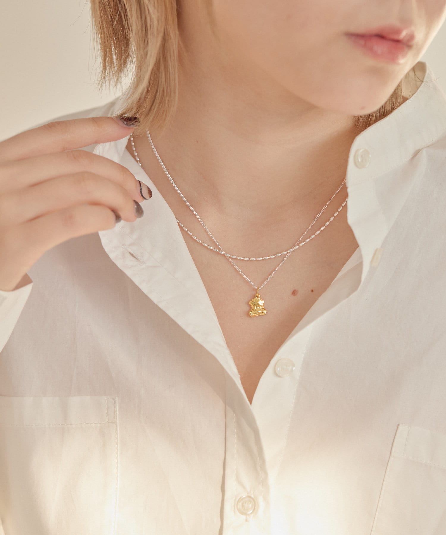 ear PAPILLONNER(イア パピヨネ) 《スターリングシルバー使用》トップ付き2連ネックレス