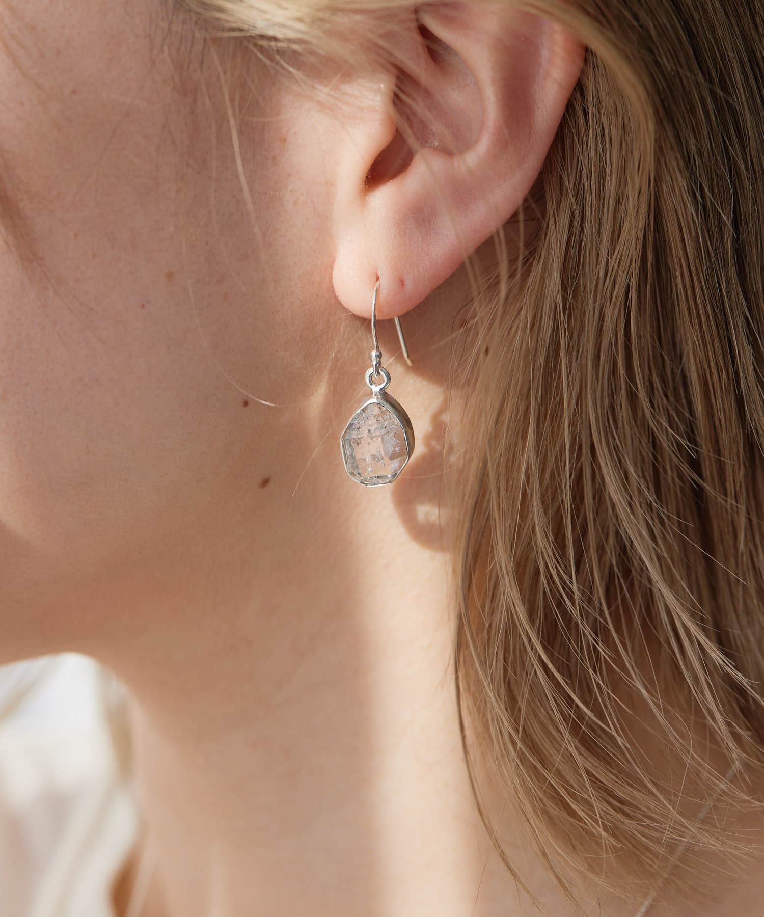 ear PAPILLONNER(イア パピヨネ) 《スターリングシルバー使用》ハーキマーダイヤピアス