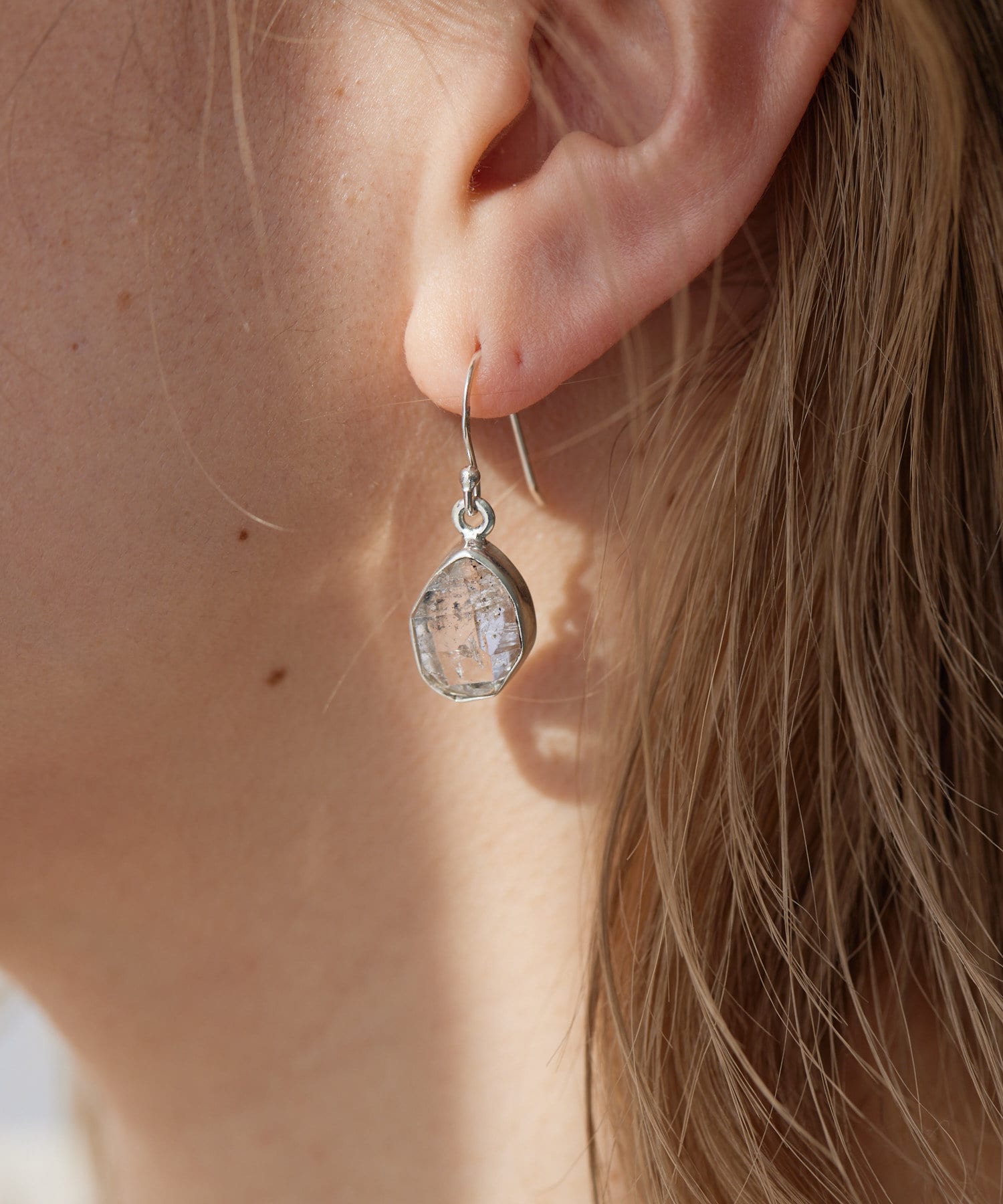 ear PAPILLONNER(イア パピヨネ) 《スターリングシルバー使用》ハーキマーダイヤピアス