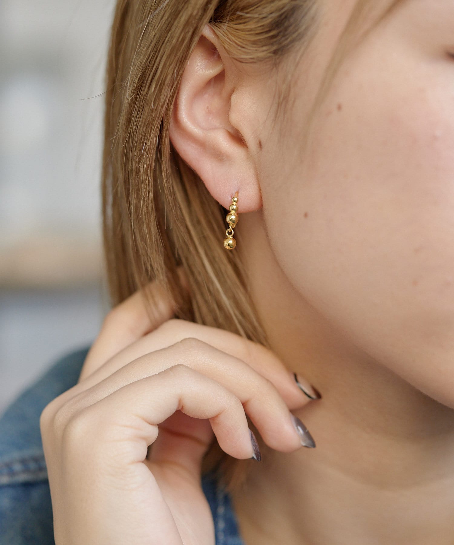 ear PAPILLONNER(イア パピヨネ) 《スターリングシルバー使用》スイングボールピアス