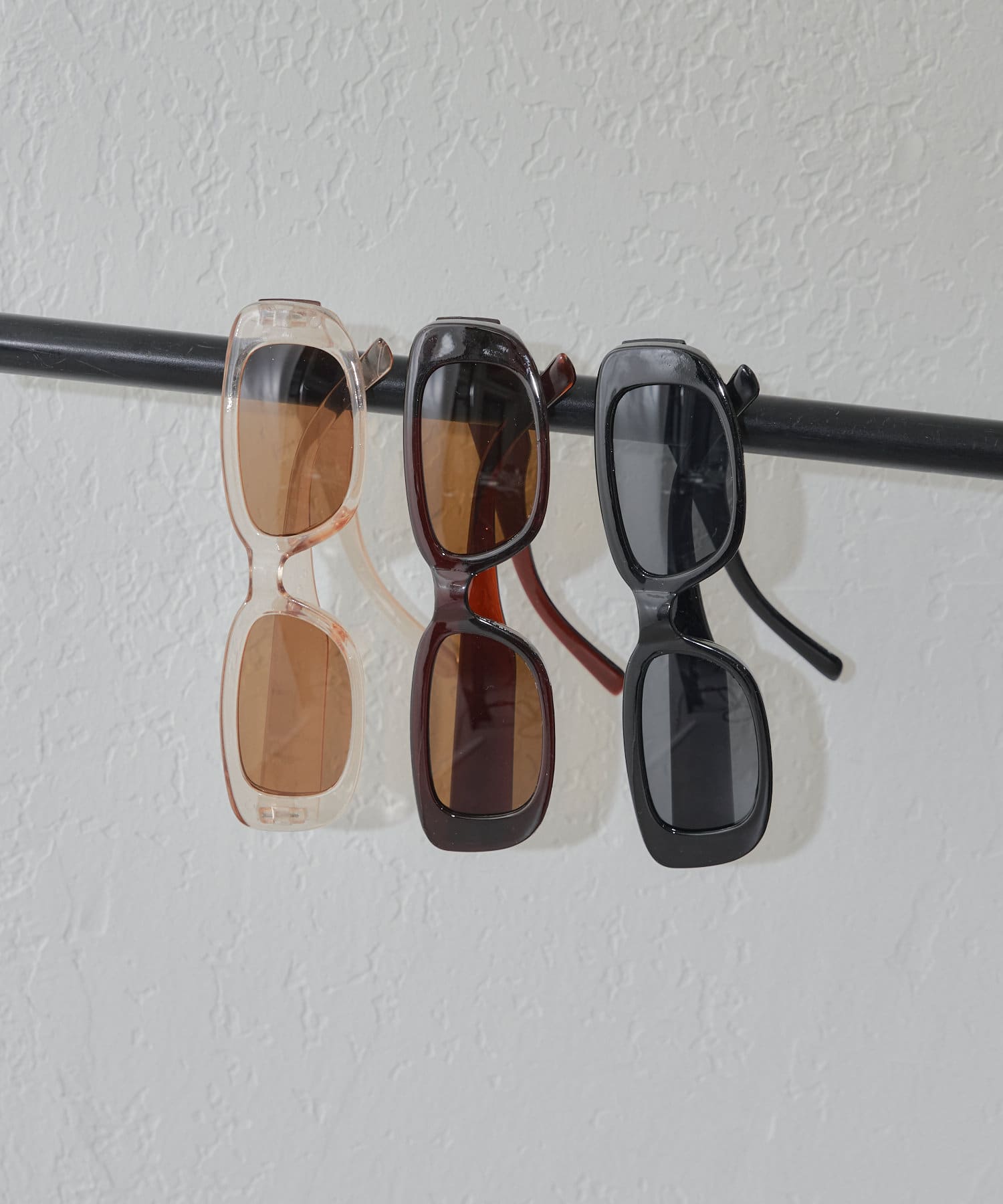 アイコニック オーバル サングラス アイコニック オーバル サングラス