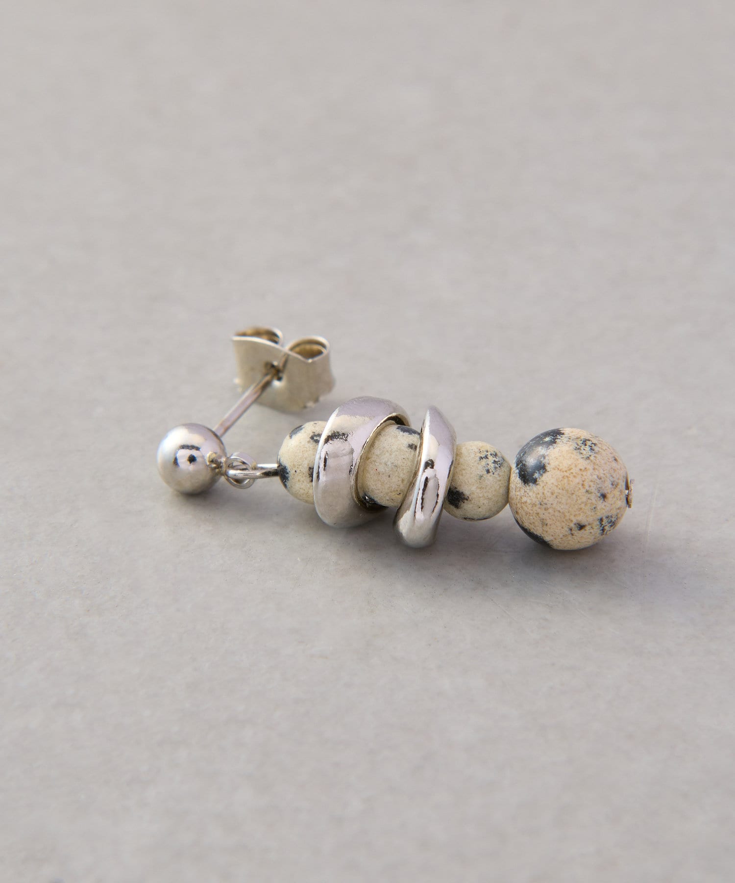 Donatellaペリーニ　天然石ピアス JUPITER ピアス 「K10」天然石ペタルチェーンピアス/モテピアス
