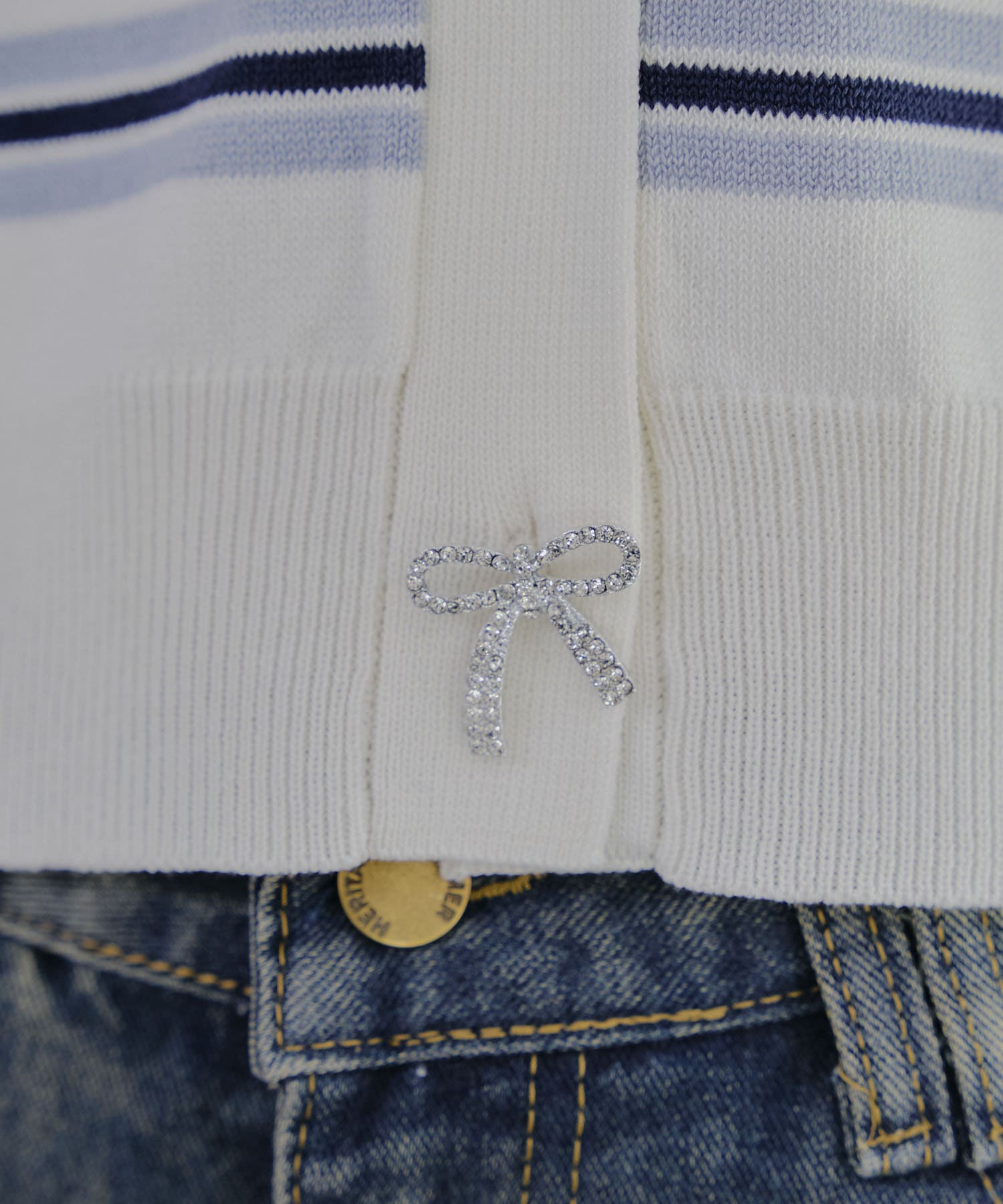 NICE CLAUP / OLIVE des OLIVE OUTLET(ナイスクラップ  / オリーブ デ オリーブ アウトレット) 【春の新作】キラキラリボンカーディガン