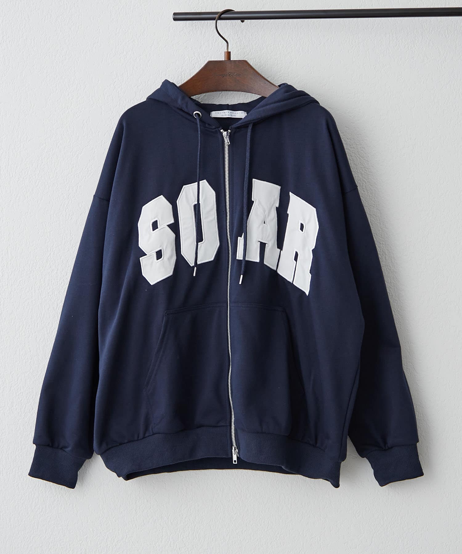 NICE CLAUP / OLIVE des OLIVE OUTLET(ナイスクラップ  / オリーブ デ オリーブ アウトレット) 【RMAF】BIGロゴZIPパーカー