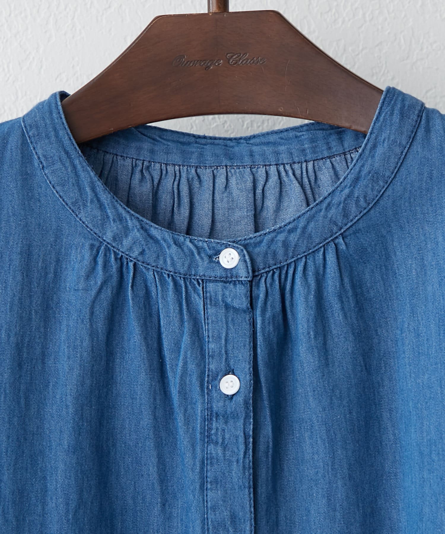 2025 Spring/Summer】スモッキングデニムシャツ | Remind me and 2025 Spring/Summer】スモッキングデニムシャツ | Remind me and