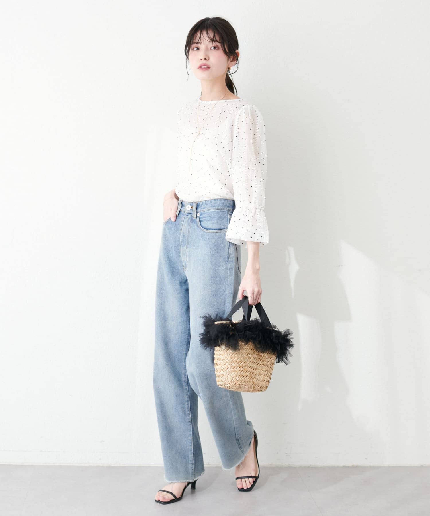 natural couture(ナチュラルクチュール) シアー×フロッキーバルーンフリル袖ブラウス
