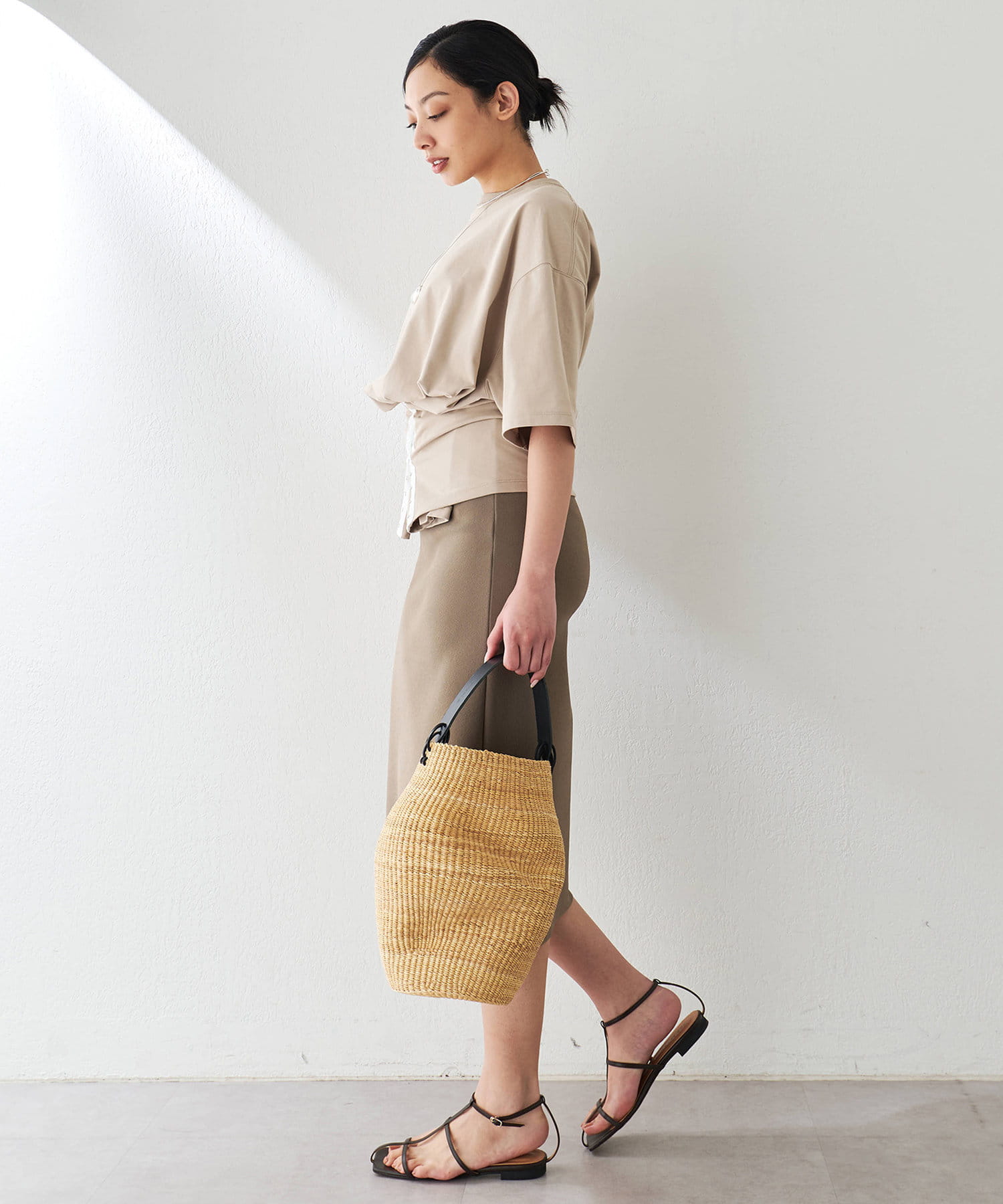 Whim Gazette(ウィム ガゼット) 2wayホックTシャツ