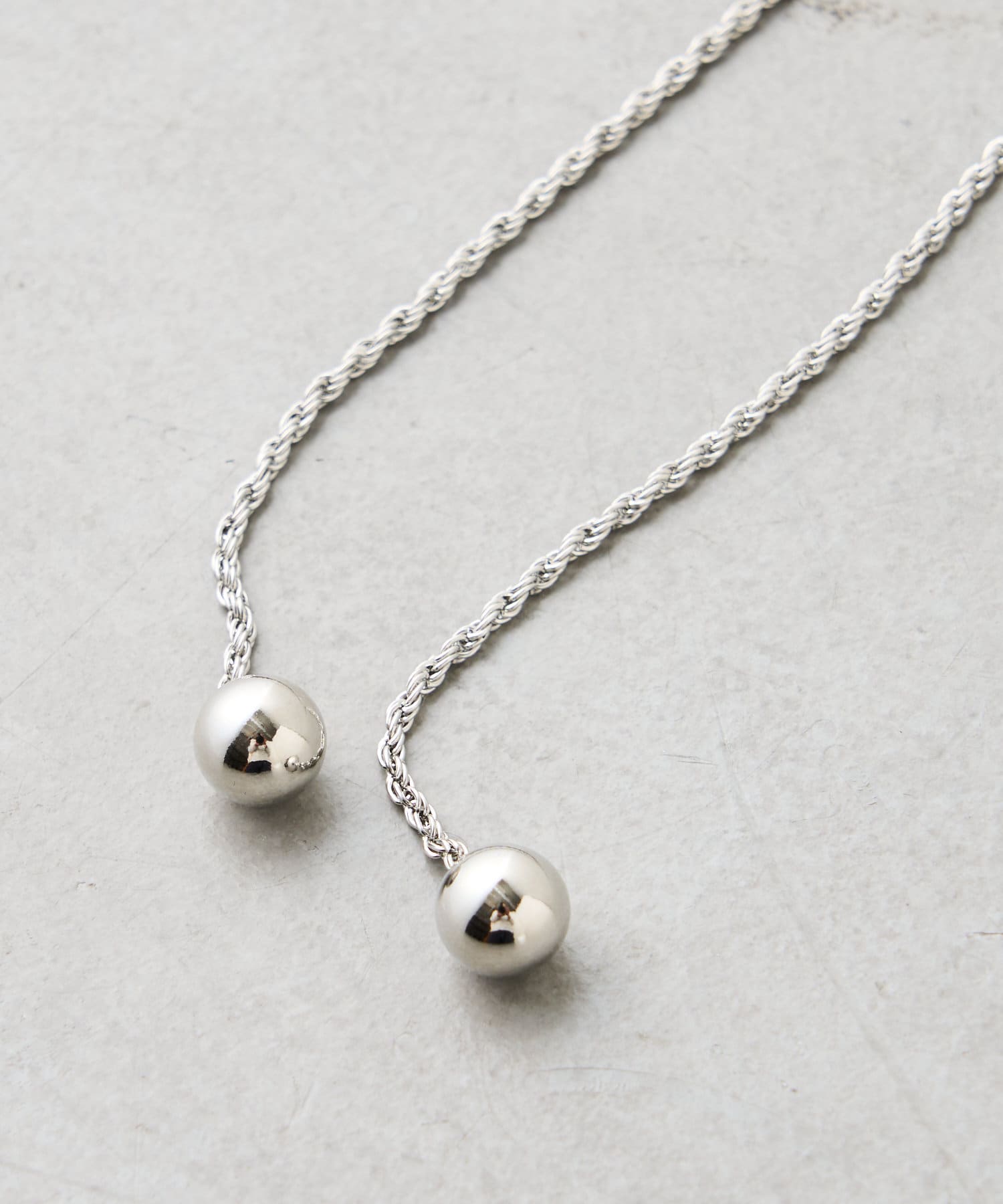 Jena　espace merveilleux(ジェナ　エスパスメルヴェイユ) トップボールロングネックレス