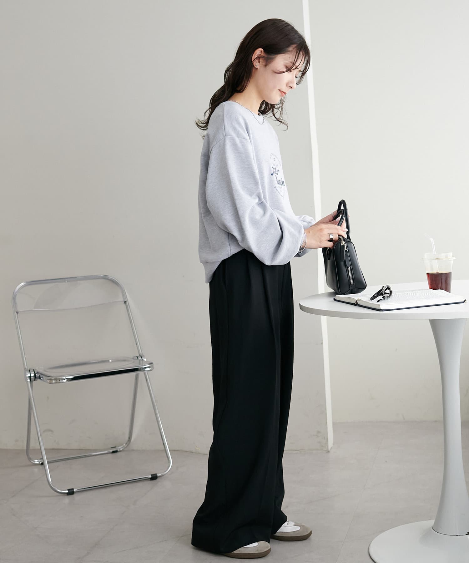 DISCOAT(ディスコート) 【WEB限定】サークルロゴショートスウェット