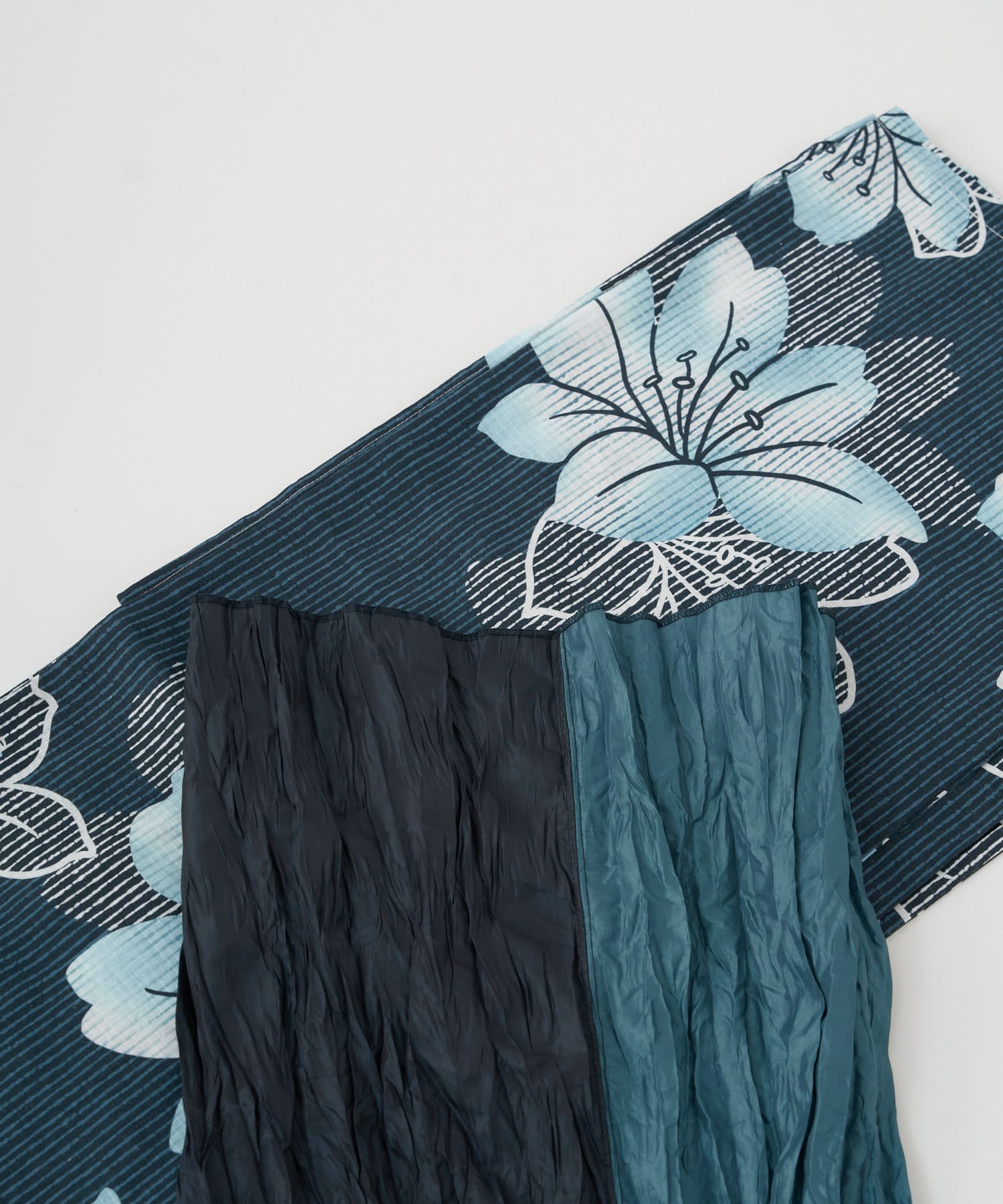 OUTLET(アウトレット) 【Chico】百合柄