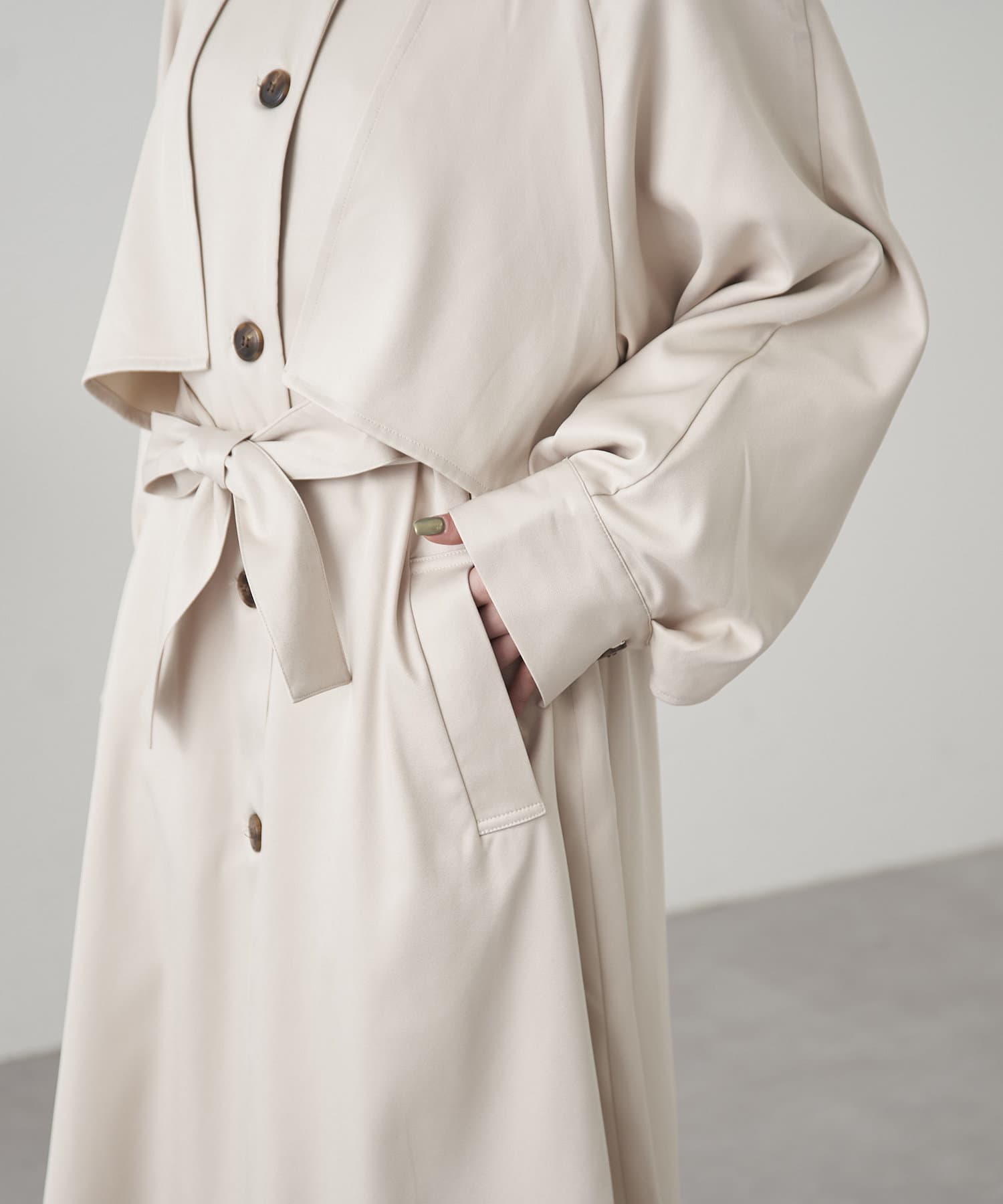 NICE CLAUP / OLIVE des OLIVE OUTLET(ナイスクラップ  / オリーブ デ オリーブ アウトレット) 【春の新作】【WEB限定】ラグランケープトレンチコート