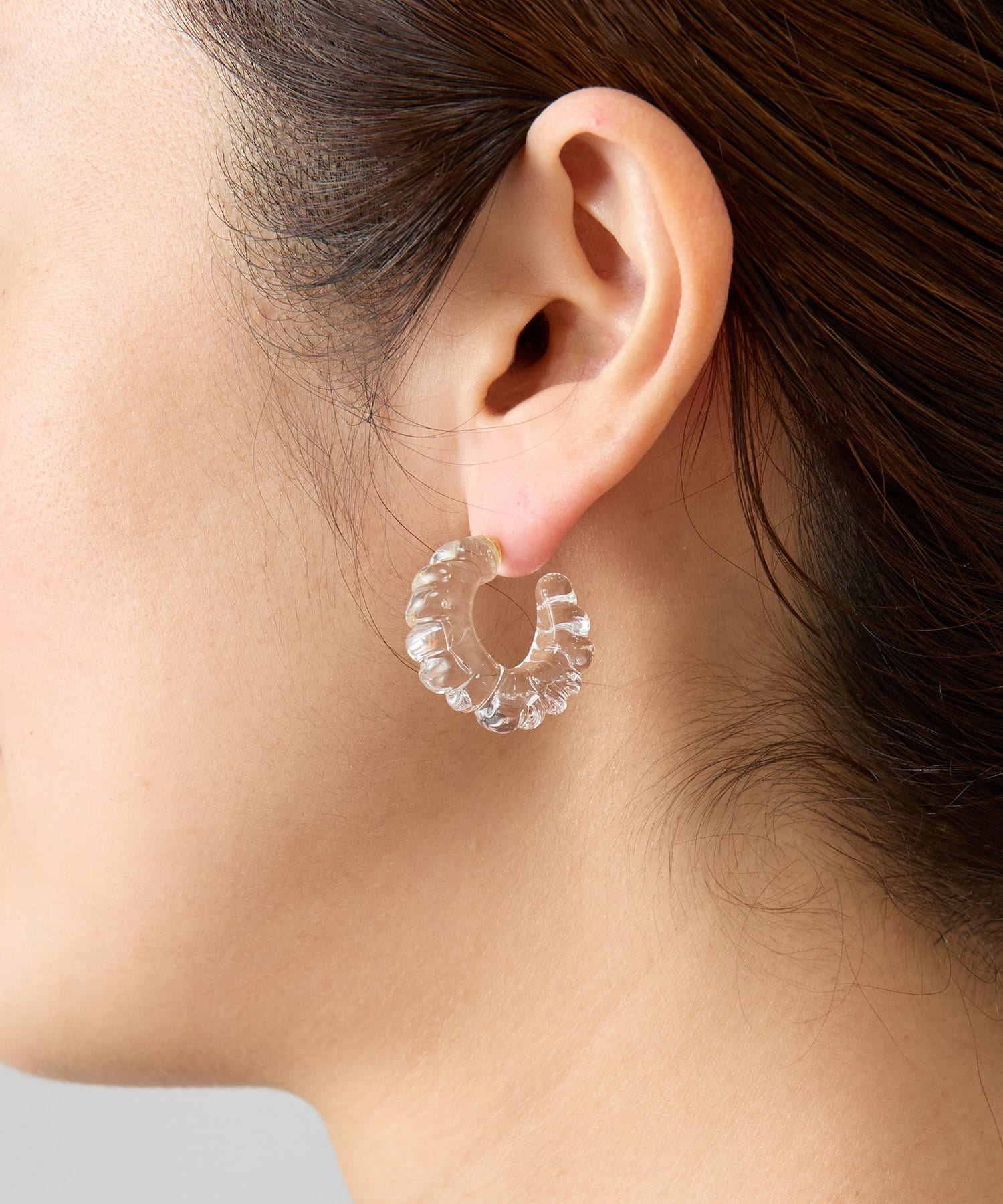 BEARDSLEY(ビアズリー) 《Petite A》ガラスクロワッサンピアス