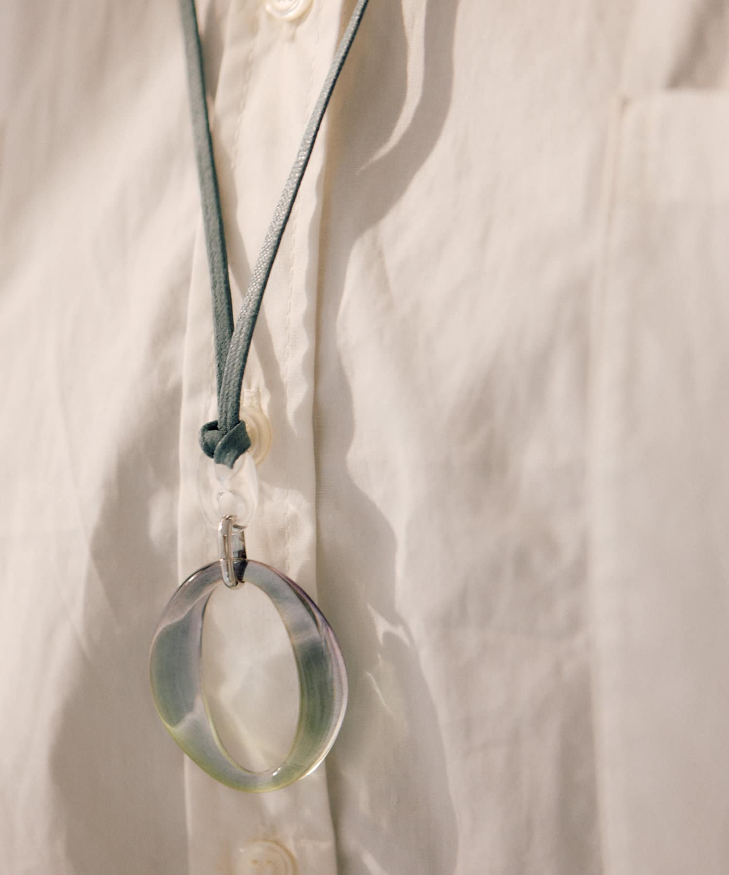 ear PAPILLONNER(イア パピヨネ) レインボーリングネックレス