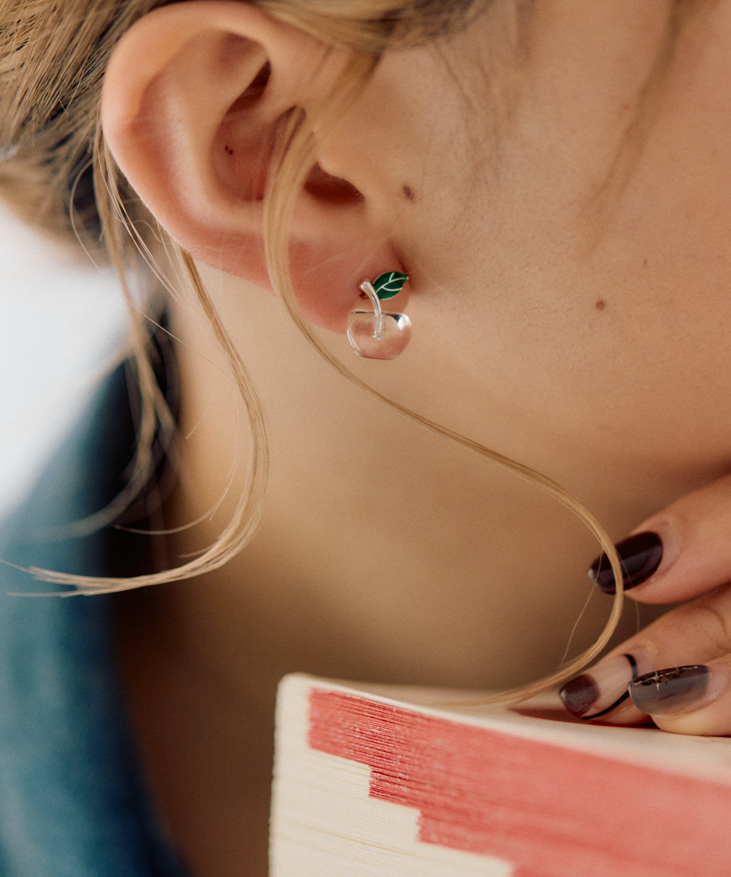 ear PAPILLONNER(イア パピヨネ) 《WEB限定/スターリングシルバー使用》小さなりんごピアス