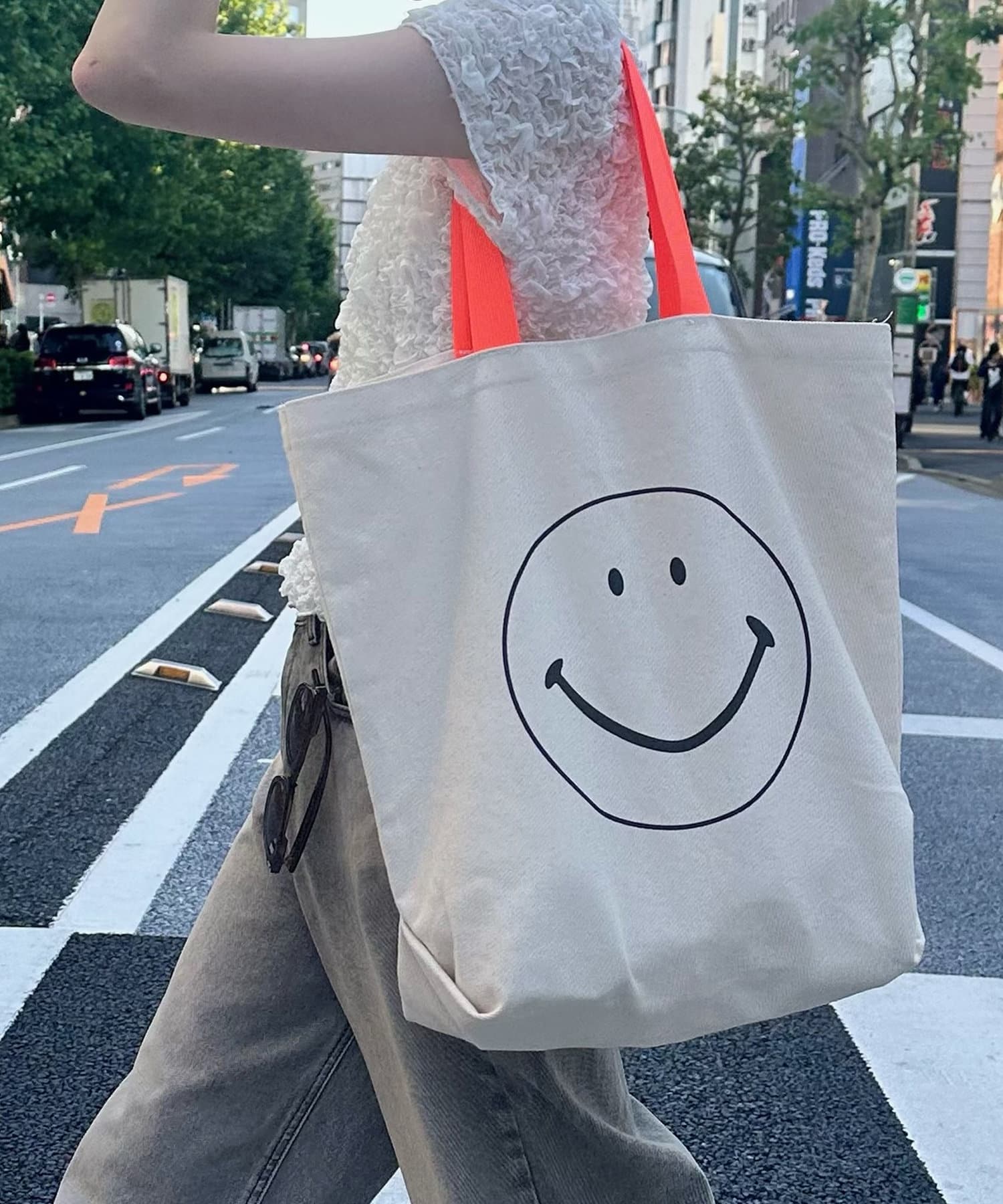 スマイリー　バック スマイリーフェイス SMILEY FACE スマイルトートバッグ （グレー） -靴