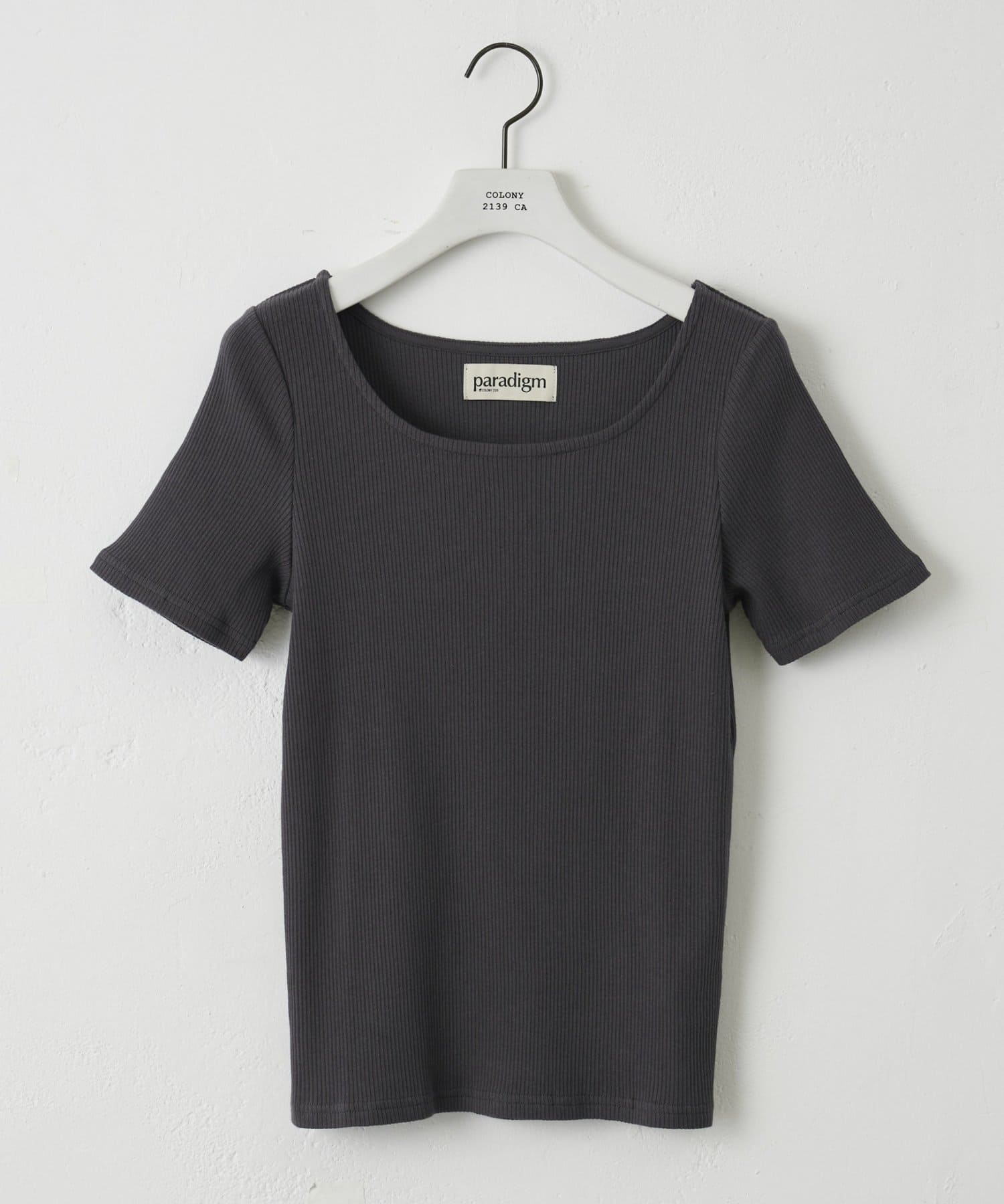 COLONY 2139(コロニー トゥーワンスリーナイン) 【paradigm】コットンリブスクエアネックカットソー半袖
