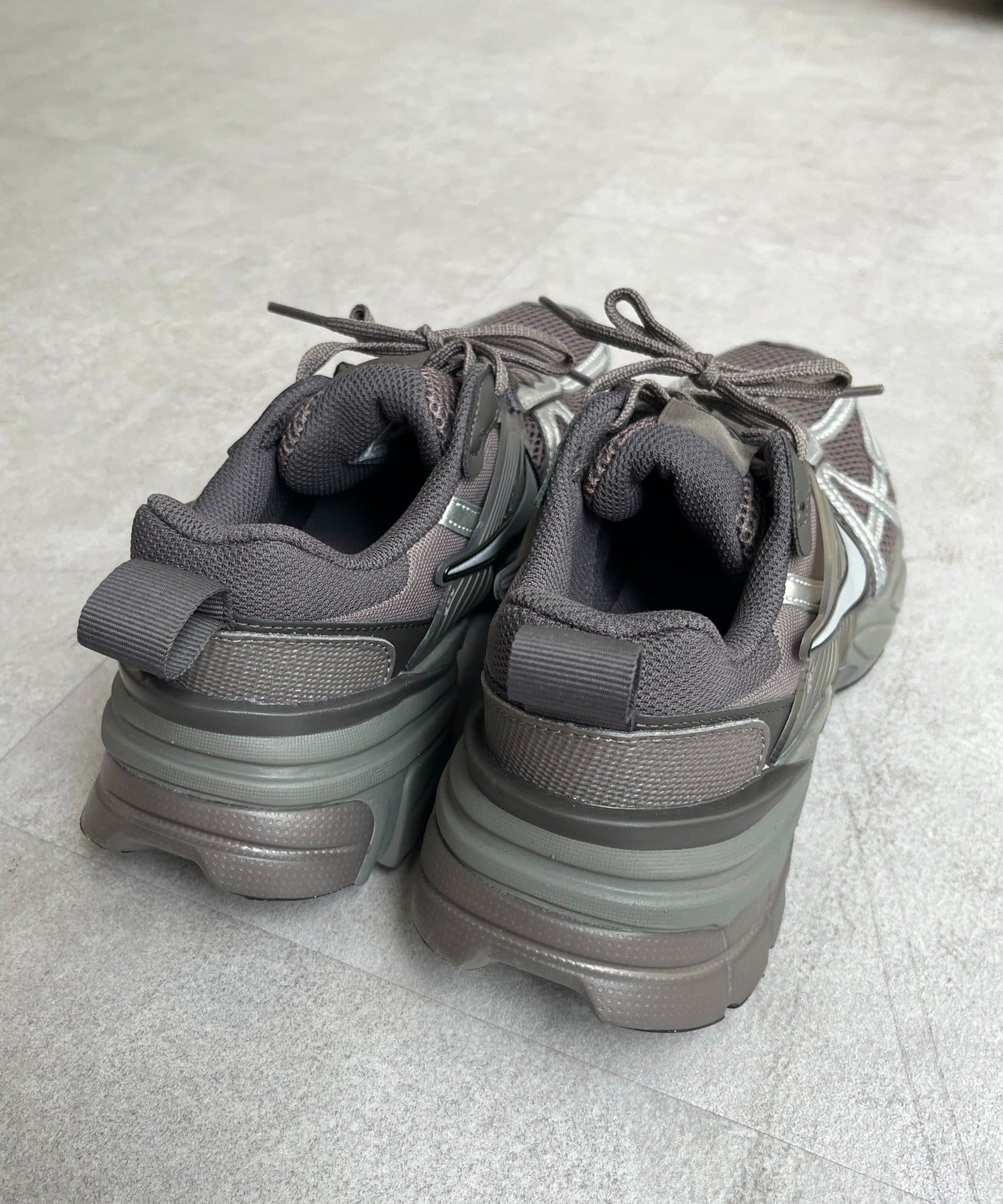 DOUDOU(ドゥドゥ) 【NIKE/ナイキ】 V2K RUN