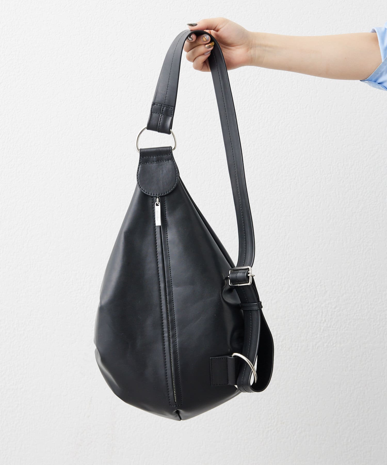 kawa-kawa(カワカワ)】NO1488 carfボンサック/ボディバッグ | ear