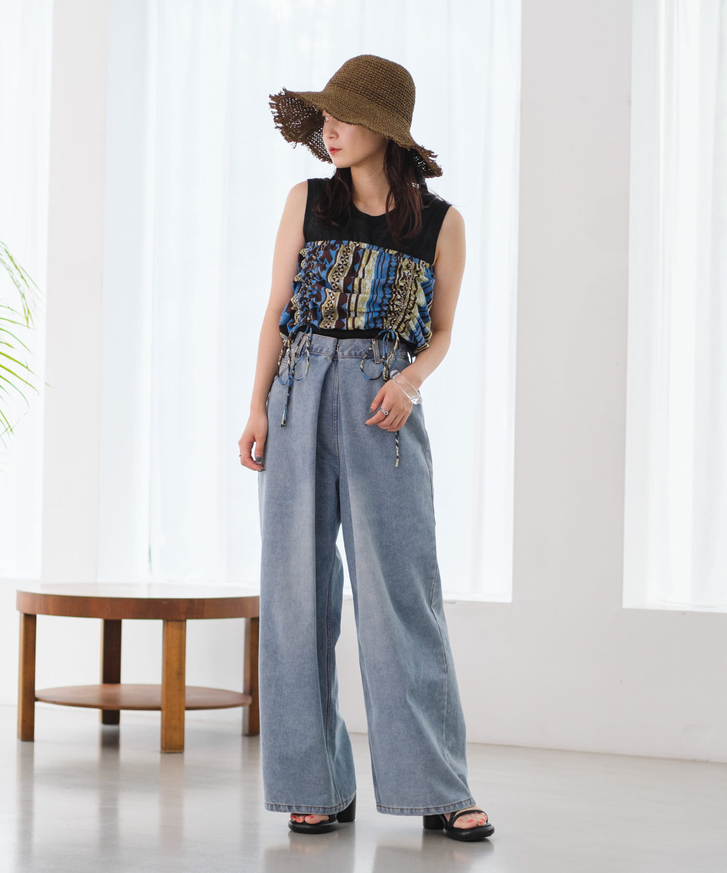 OUTLET(アウトレット) 【Kastane】バティック柄ギャザービスチェ