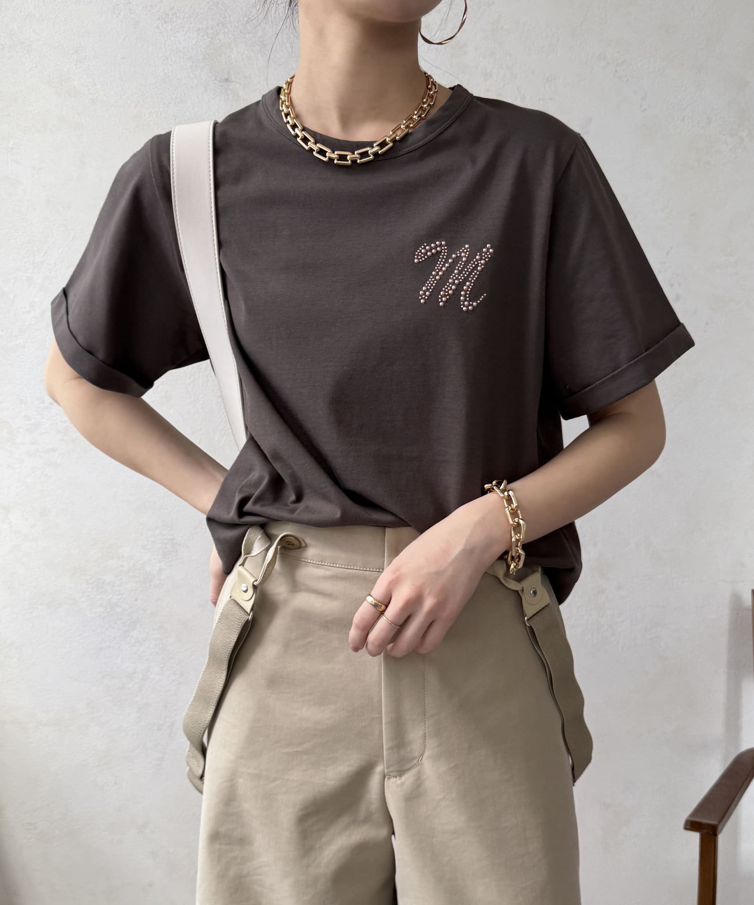 DOUDOU(ドゥドゥ) 【WEB限定】ロゴブローチ風TEE