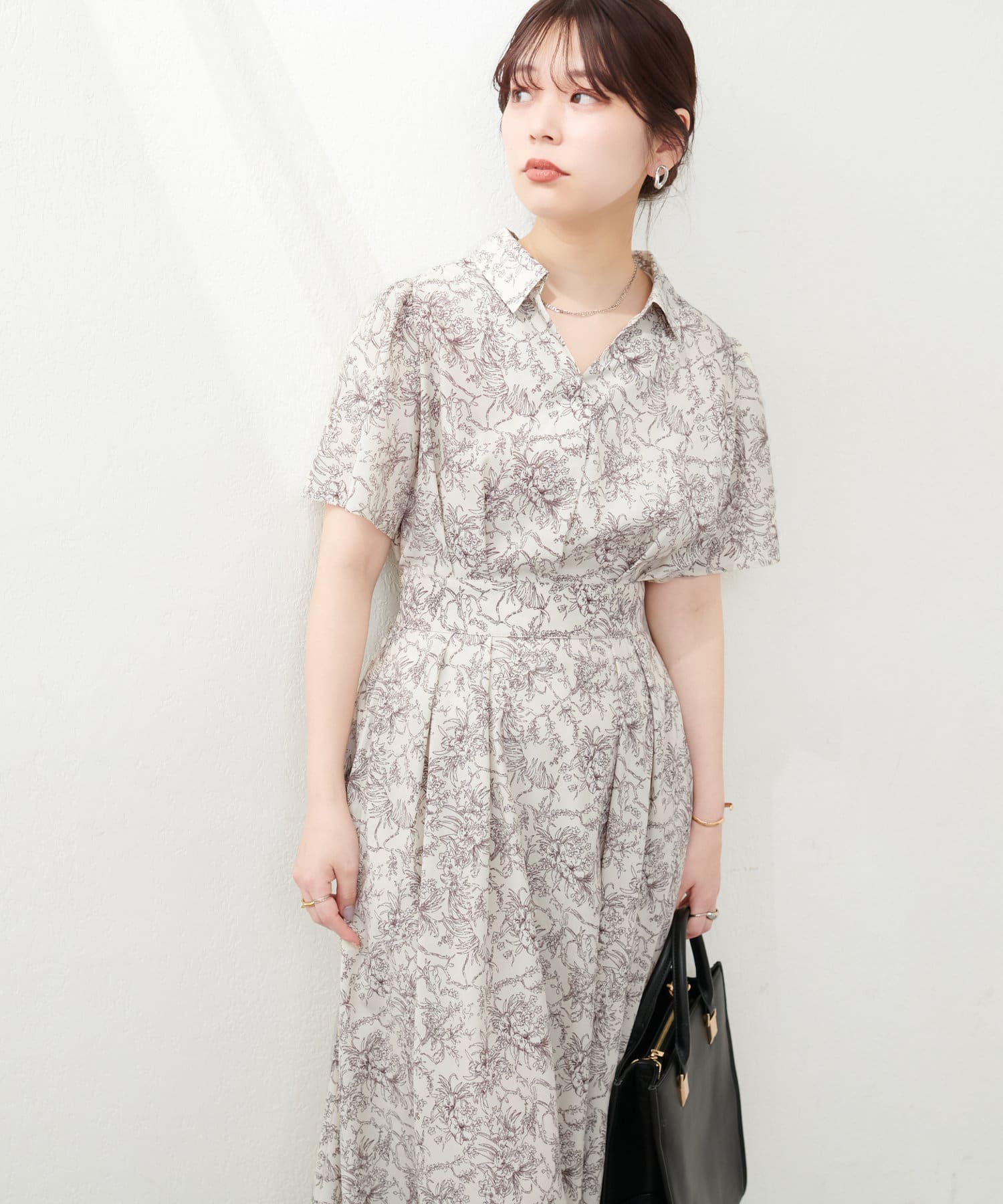 natural couture(ナチュラルクチュール) スキッパー衿フレア袖ワンピース