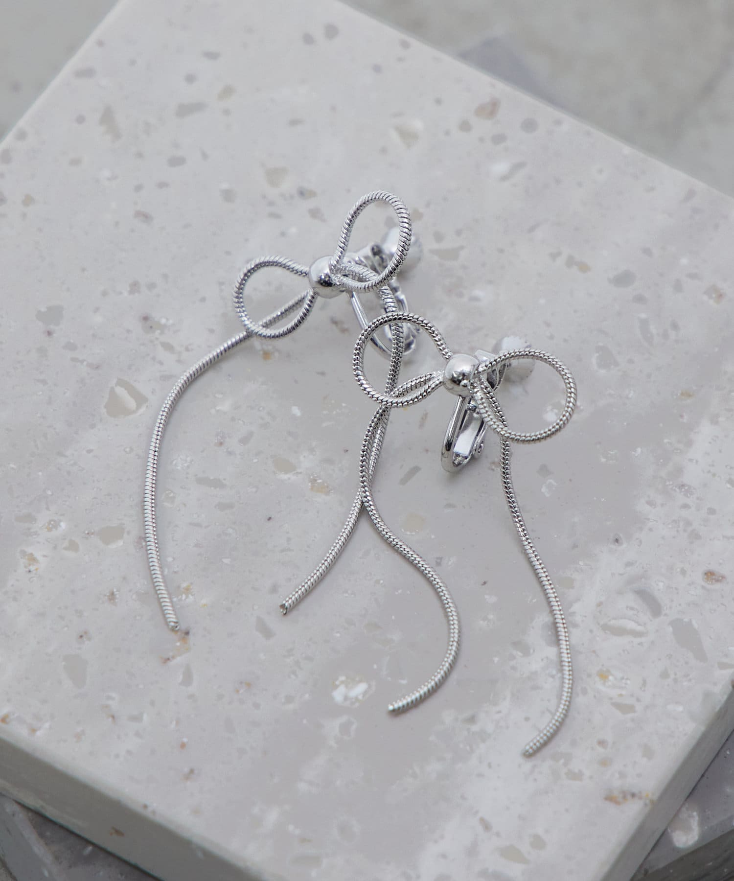 -goocy-(グーシー) リボンイヤリング