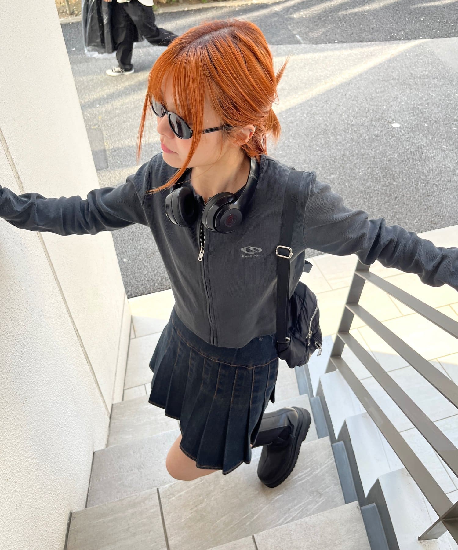 OUTLET(アウトレット) 【WHO'S WHO gallery】【SLOPPY】ロゴジップトップス