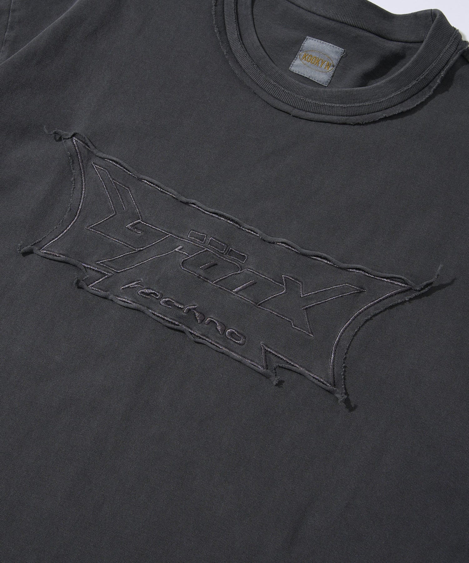 OUTLET(アウトレット) 【KOOKY''N/クーキー】BRONXリメイクライクパッチ刺繍TEE