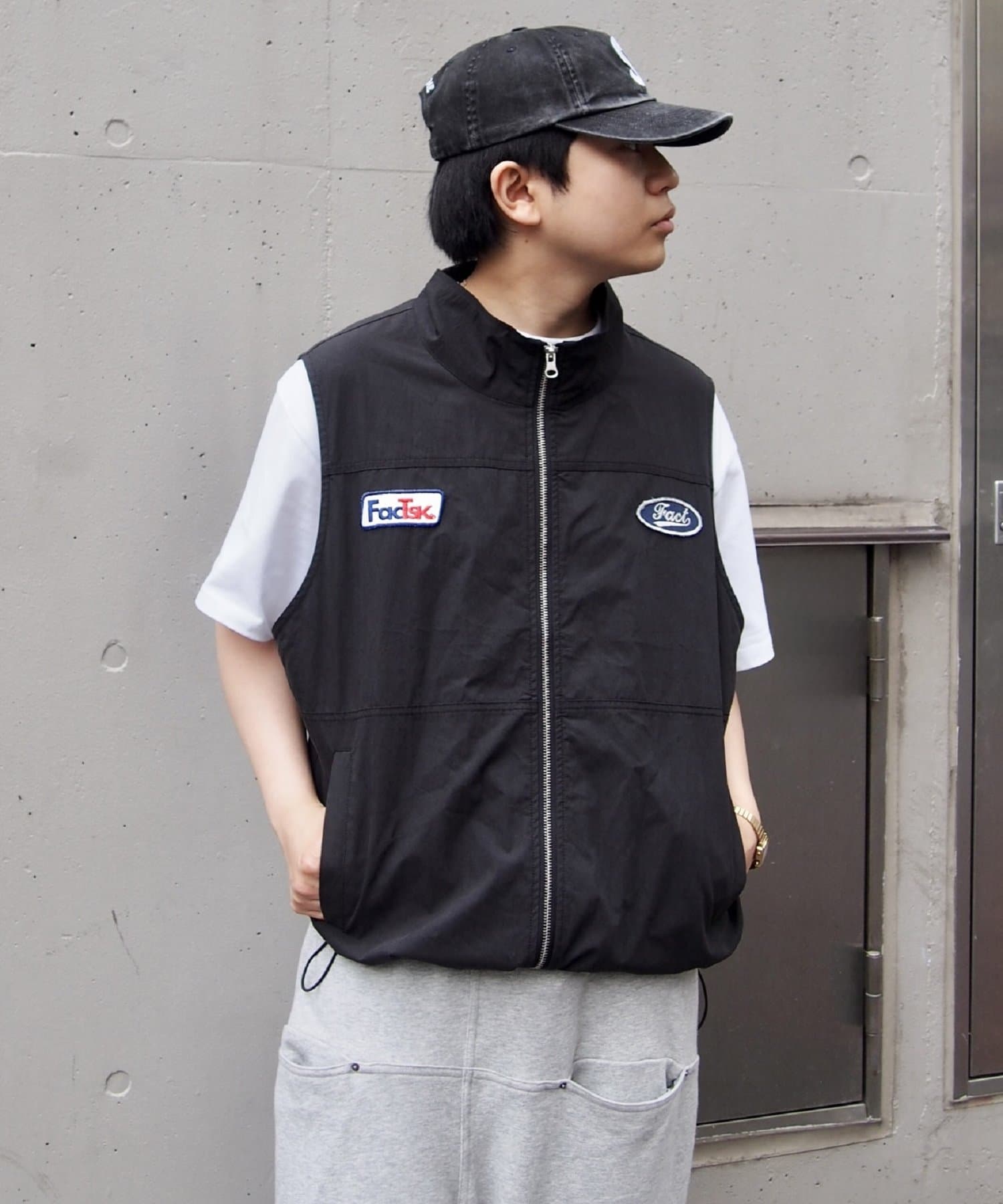 UNISEX/ユニセックス】COOPER FACTワッペンジップベスト | WHO'S UNISEX/ユニセックス】COOPER FACTワッペンジップベスト | WHO'S