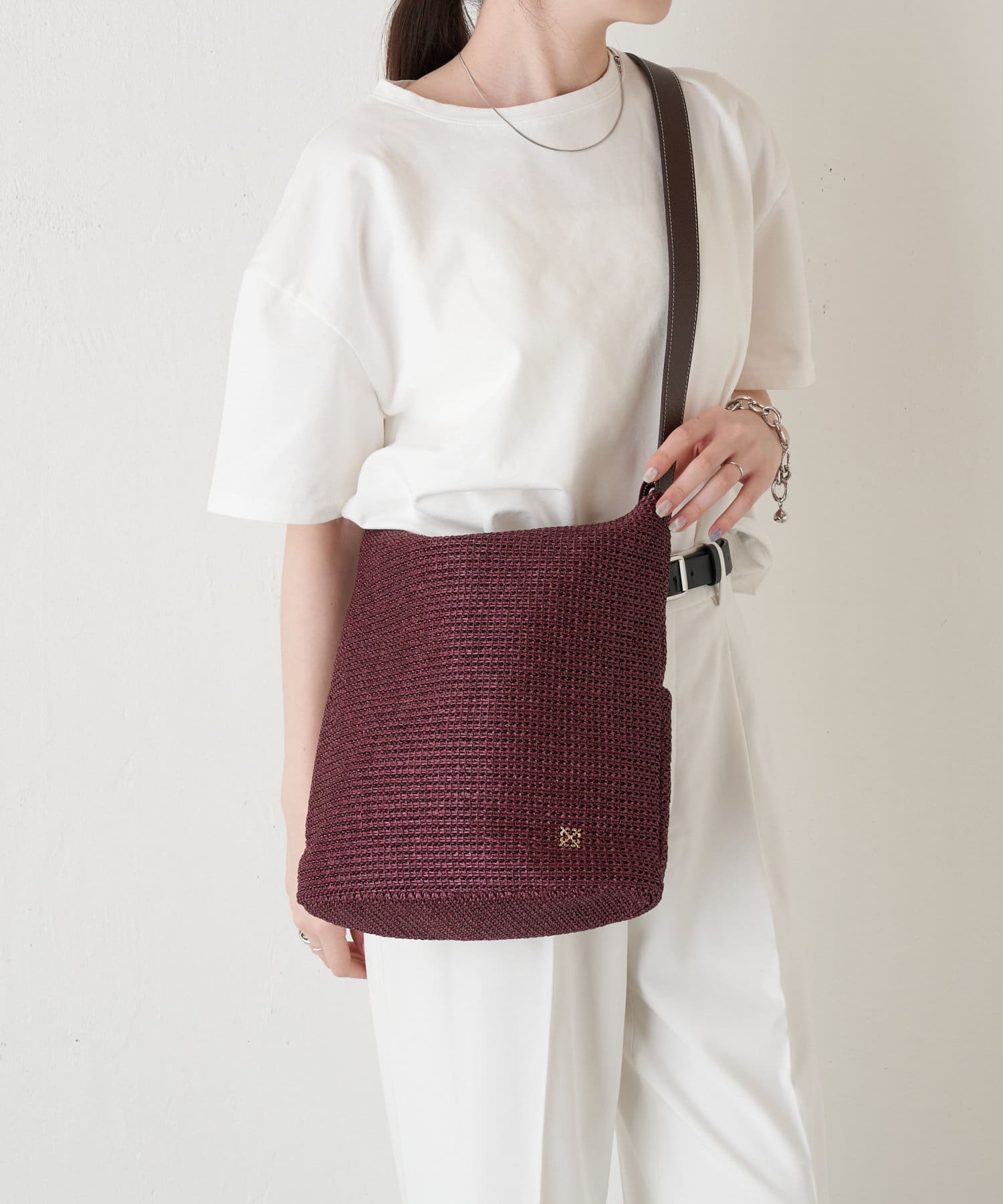 370g/軽量］ナイロンカゴショルダーバッグ | russet(ラシット