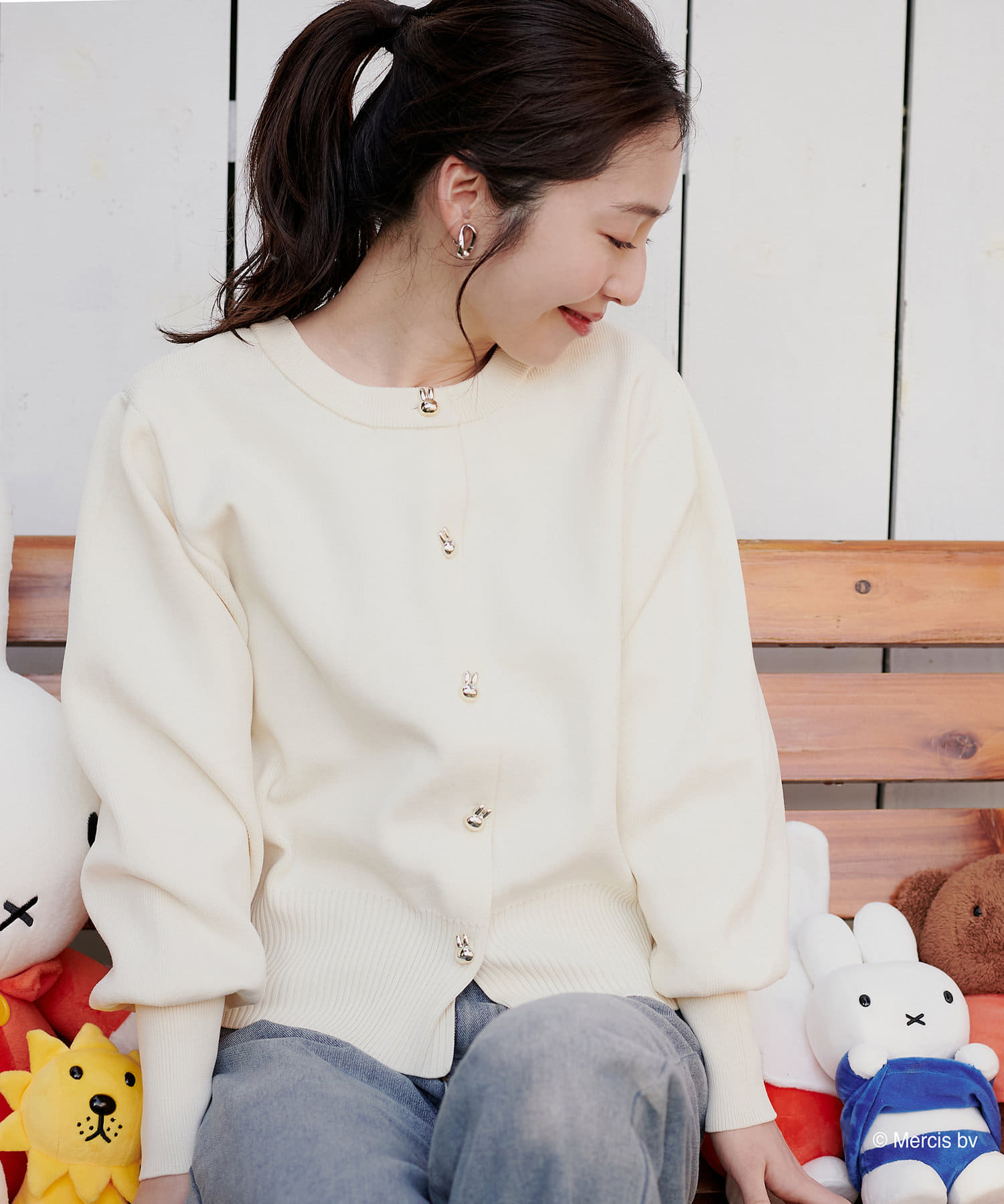 2024春大特価セール！ miffyコラボ】miffy金釦付きポリニットカーデ couture natural | トップス
