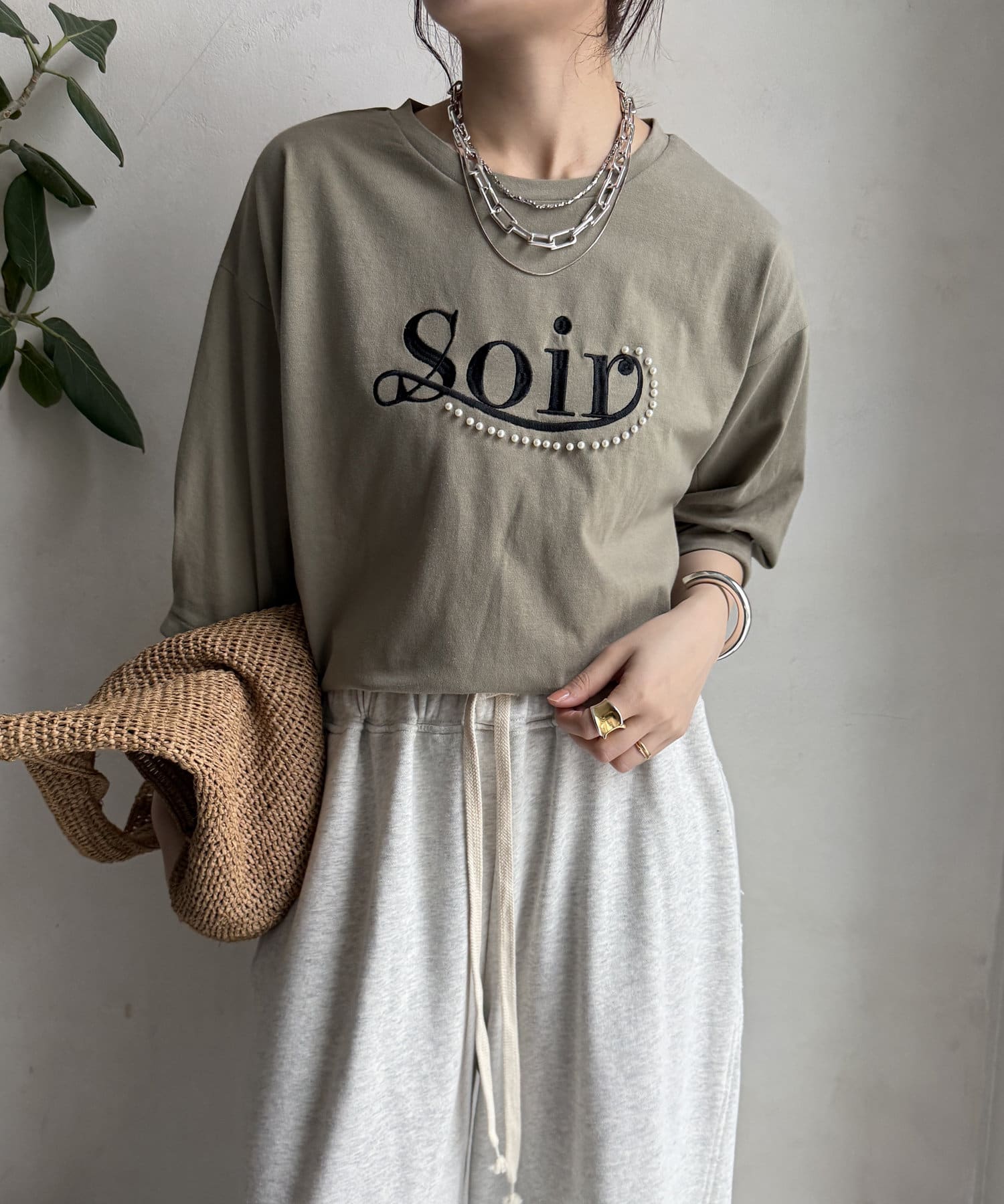 DOUDOU(ドゥドゥ) 【WEB限定】パールロゴ刺繍タックスリーブプルオーバー