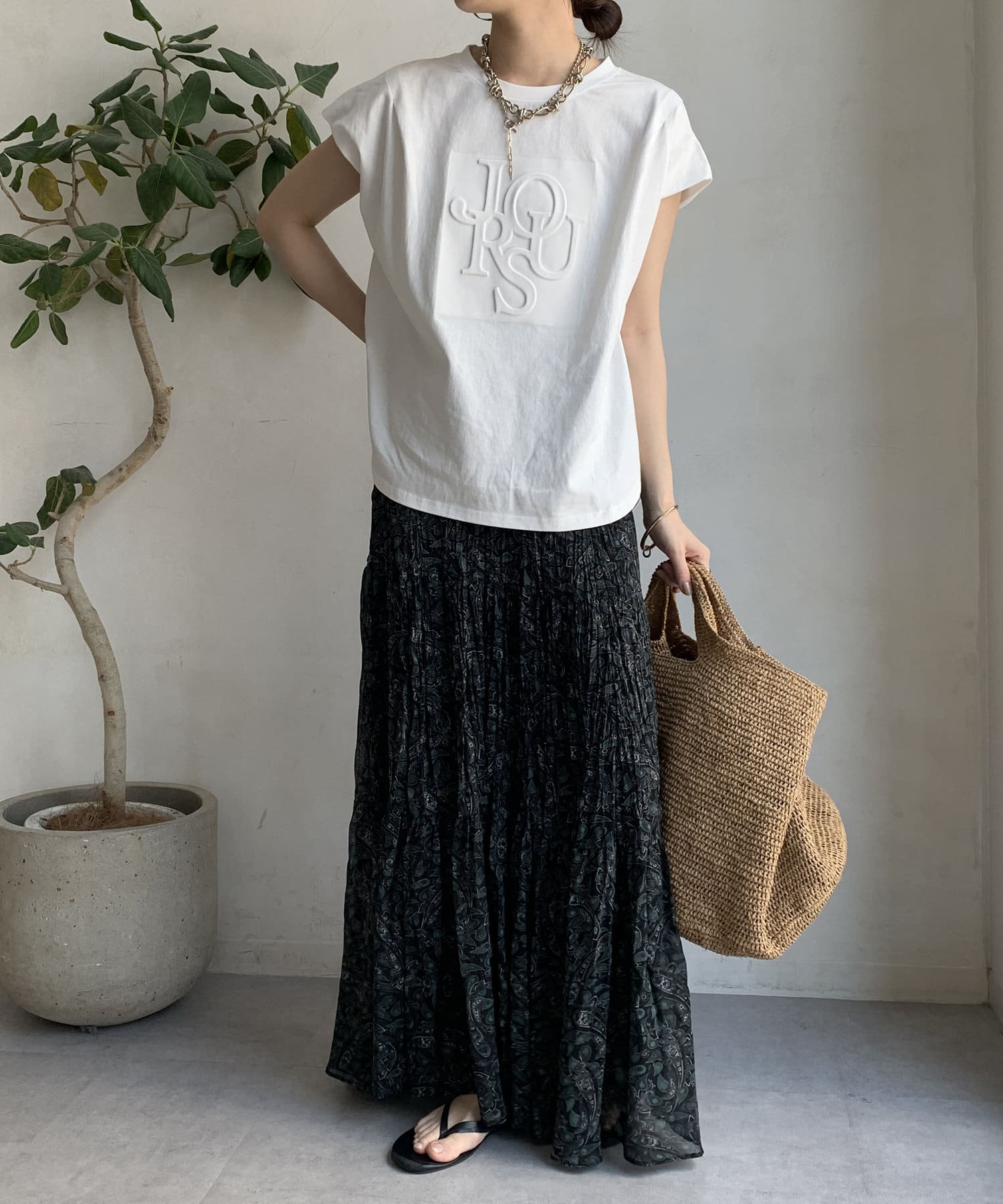 DouDouエンボスバックジップTEE DouDou tシャツ エンボスバックジップTEE レディース : ZOZOTOWN