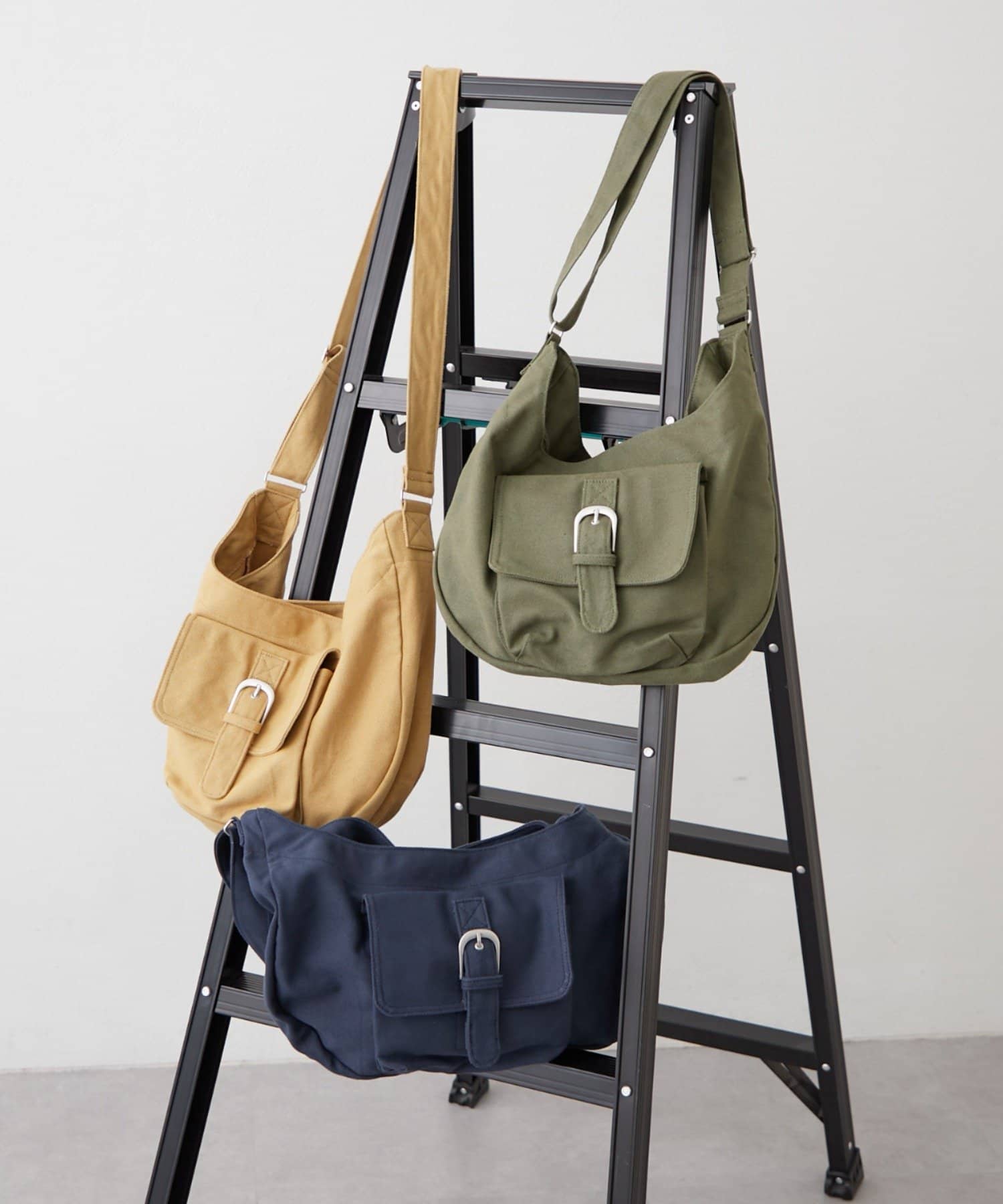 CIAOPANIC TYPY(チャオパニックティピー) 【UNISEX】キャンバスショルダーバッグ