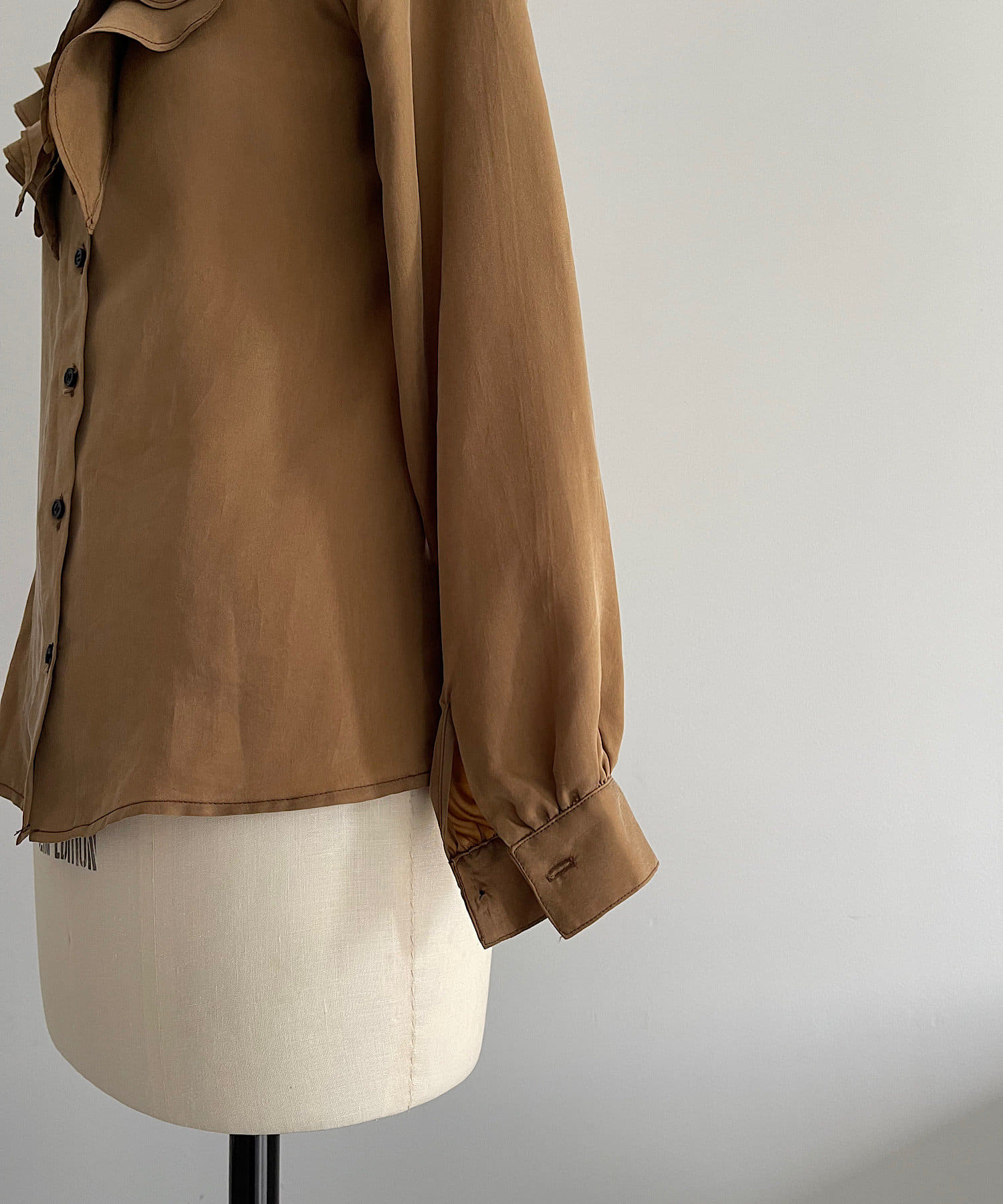Pasterip(パセリ) Collared design blouse