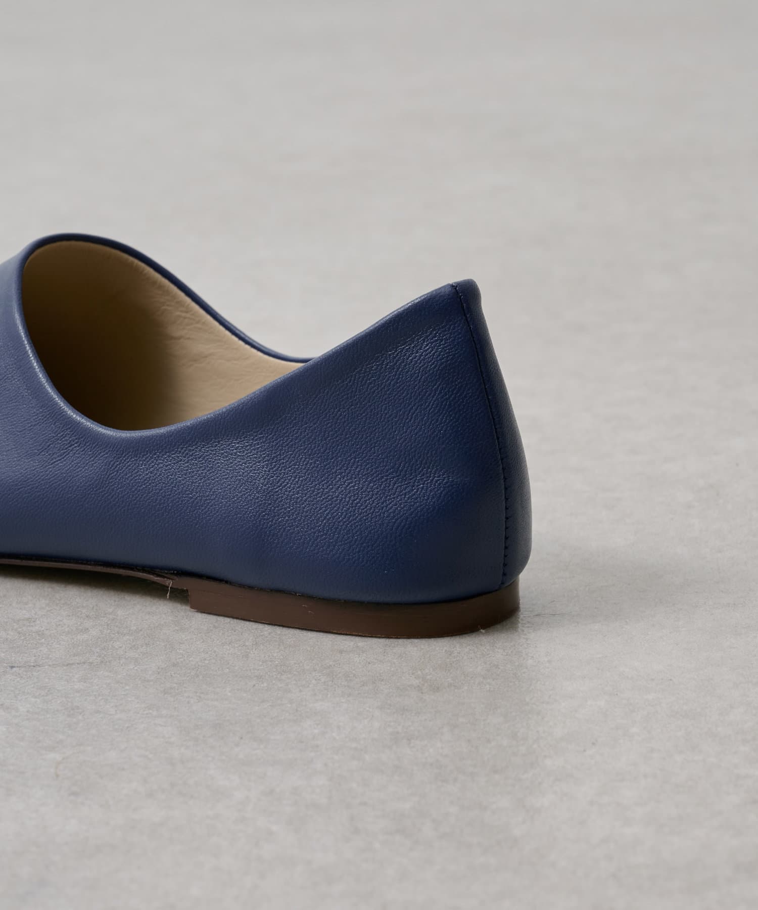 BEARDSLEY(ビアズリー) 《CORSO ROMA 9》プレーンフラットシューズ