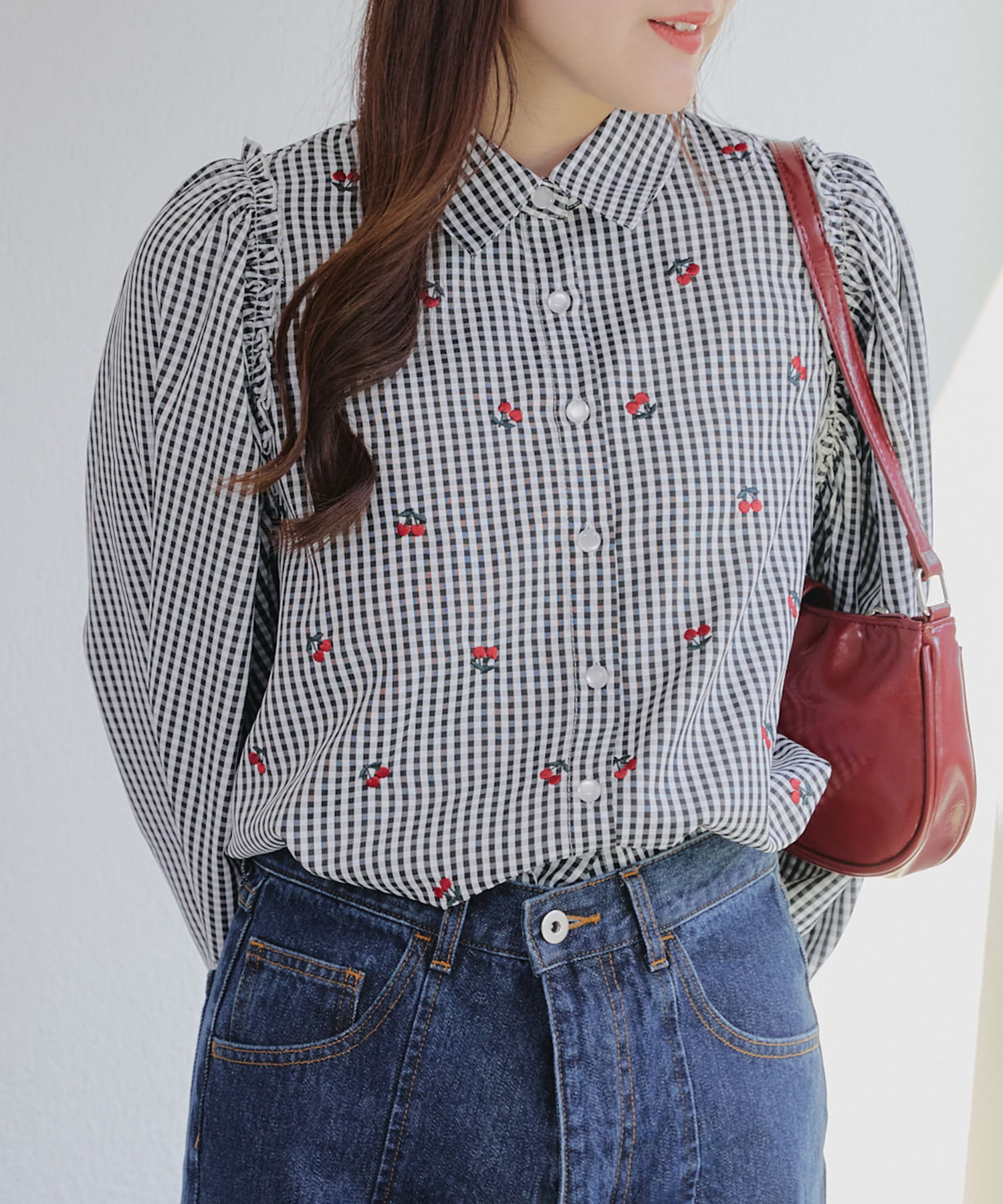 NICE CLAUP / OLIVE des OLIVE OUTLET(ナイスクラップ  / オリーブ デ オリーブ アウトレット) 【春の新作】チェリー刺しゅうブラウス