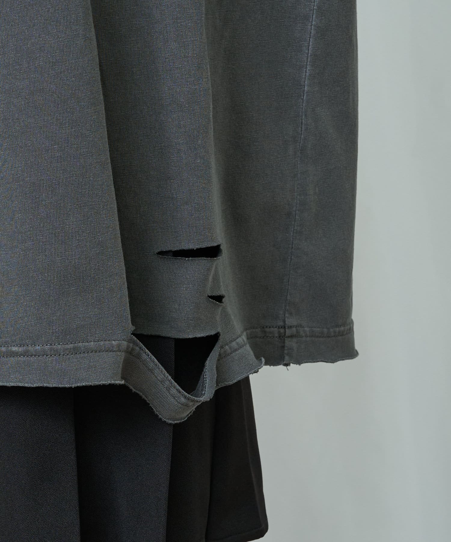 OUTLET(アウトレット) 【RAY CASSIN】ダメージプリントルーズTシャツ