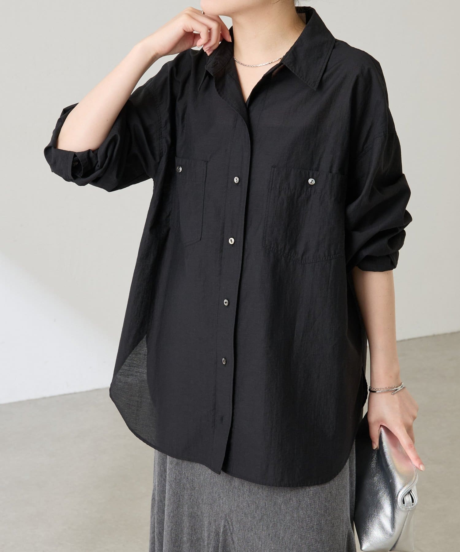 ブラックが新色で登場！シアーなので軽やかな雰囲気で着ていただけます◎【好評につき追加予約受付中】・限定数量に達し次第、締め切りとなります。・追加生産商品は、一部の店舗、通販で販売中の場合がございます。