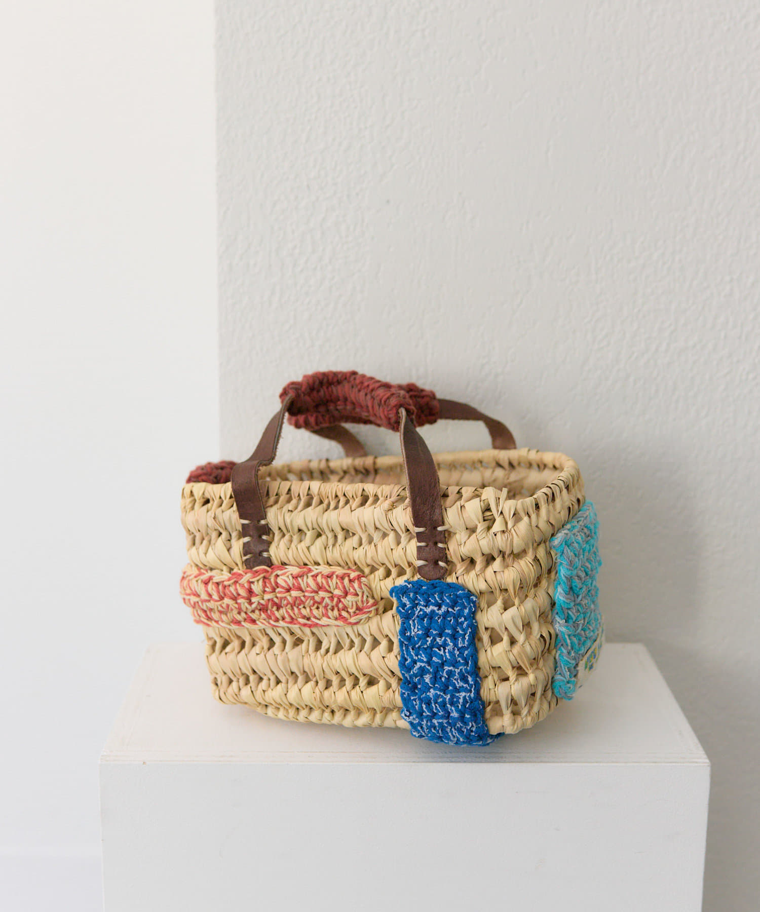 ear PAPILLONNER(イア パピヨネ) 【MISU A BARBE(ミスアバルブ）】SQUARE MINI STRAW/かごバッグ