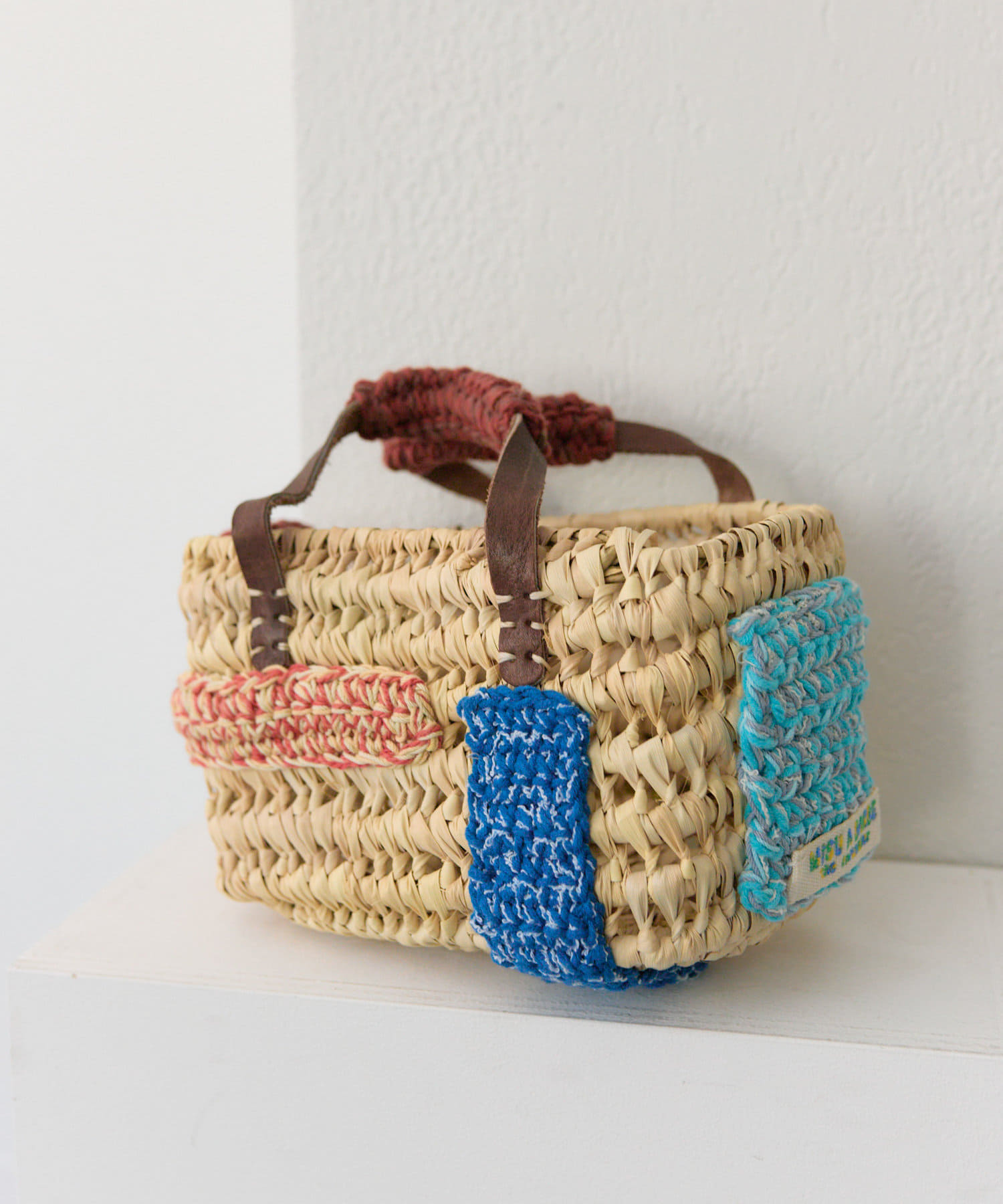 ear PAPILLONNER(イア パピヨネ) 【MISU A BARBE(ミスアバルブ）】SQUARE MINI STRAW/かごバッグ