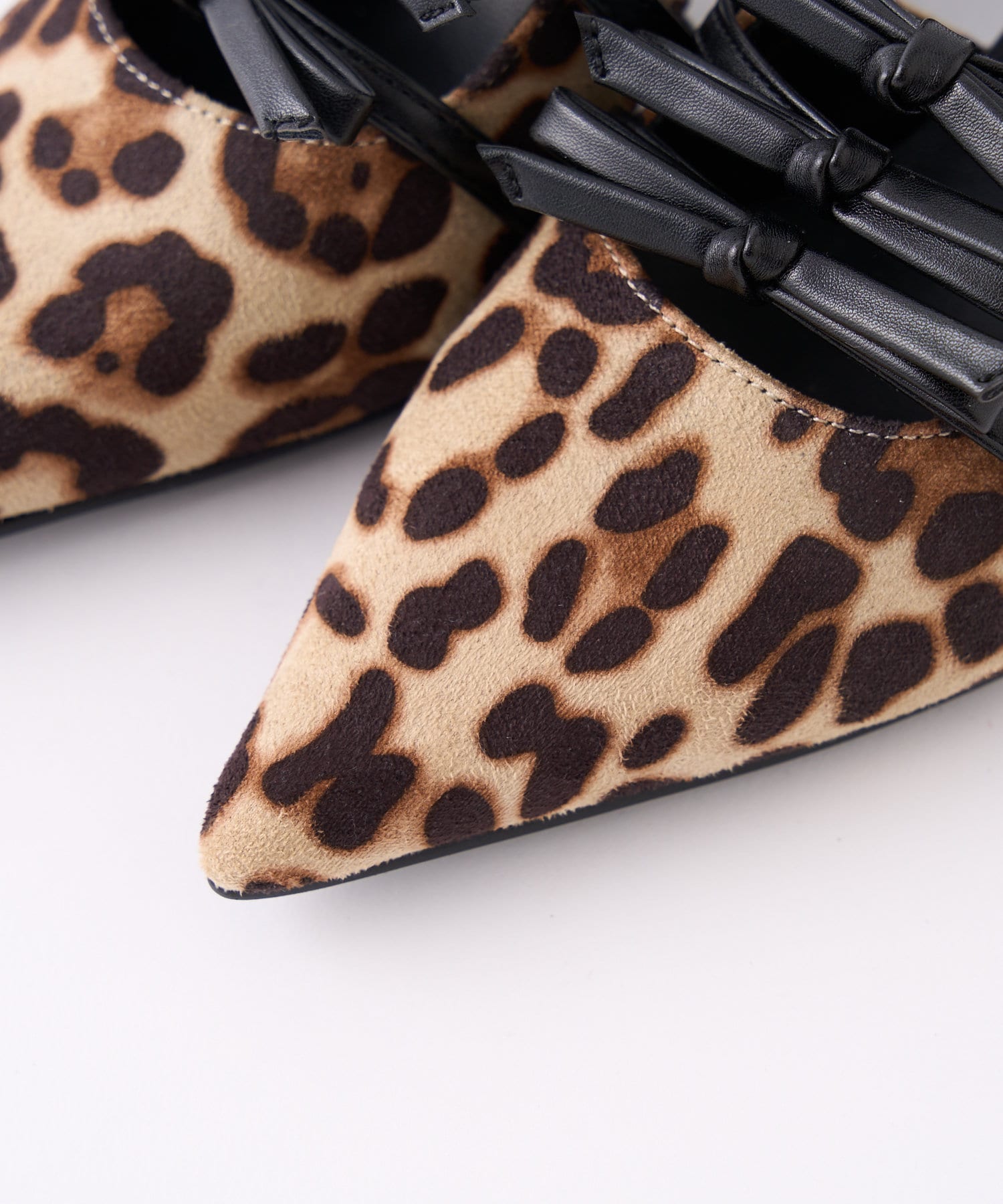 NICE CLAUP / OLIVE des OLIVE OUTLET(ナイスクラップ  / オリーブ デ オリーブ アウトレット) 【one after another】ポインテッドストラップシューズ